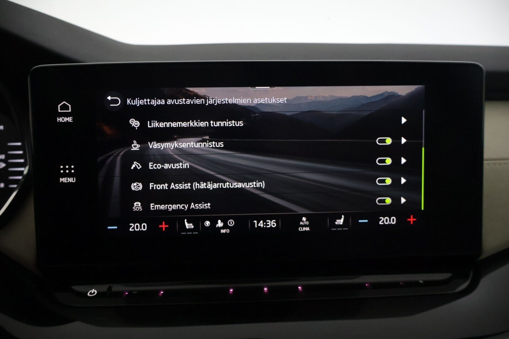 Skoda Octavia 2023 Combi 2.0 TDI 150 Style DSG Autom. * Adapt Cruise / Lohkolämmitin  / P-Kamera / Smartlink / Ratin lämmitin * - 1-omisteinen Suomi-auto / Merkkiliikkeen huoltohistorialla