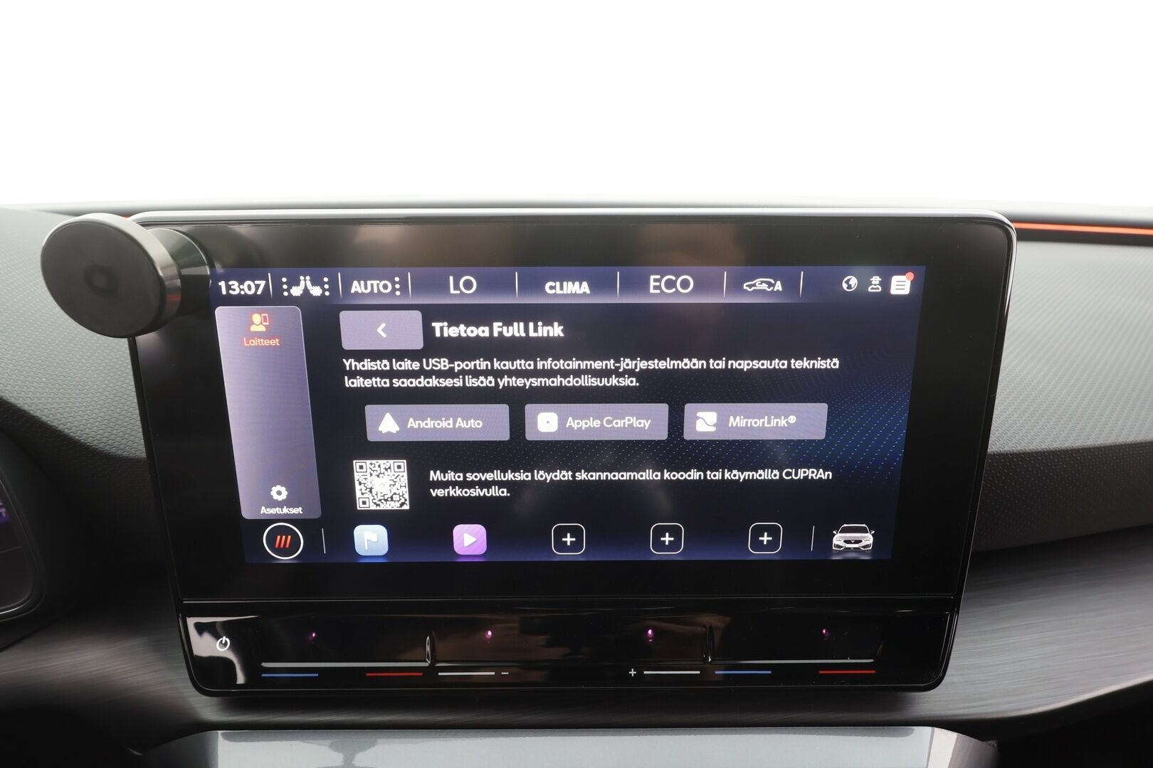 Cupra Leon Sportstourer 2021 1,4 PHEV 180 kW e-HYBRID DSG - | ACC | Koukku | LED | P.Kamera | Digimittaristo | Keyless | Apple&Android | Kahdet Renkaat |