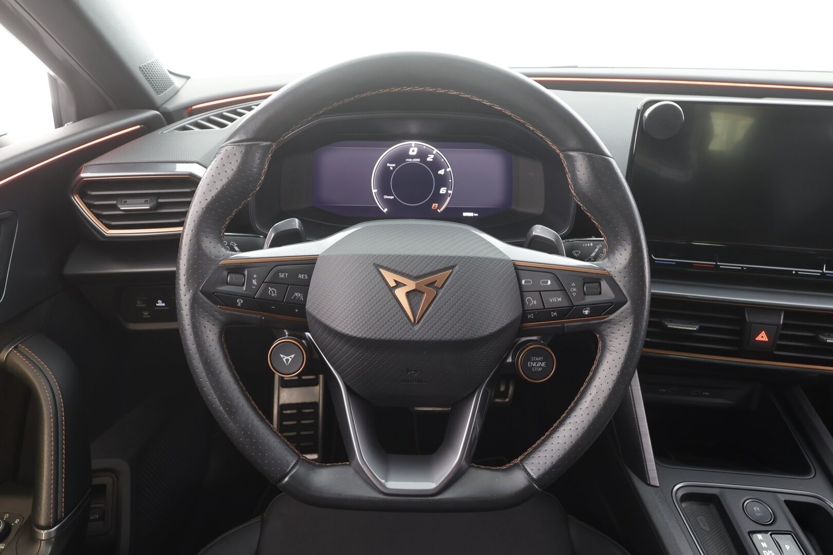 Cupra Leon Sportstourer 2021 1,4 PHEV 180 kW e-HYBRID DSG - | ACC | Koukku | LED | P.Kamera | Digimittaristo | Keyless | Apple&Android | Kahdet Renkaat |
