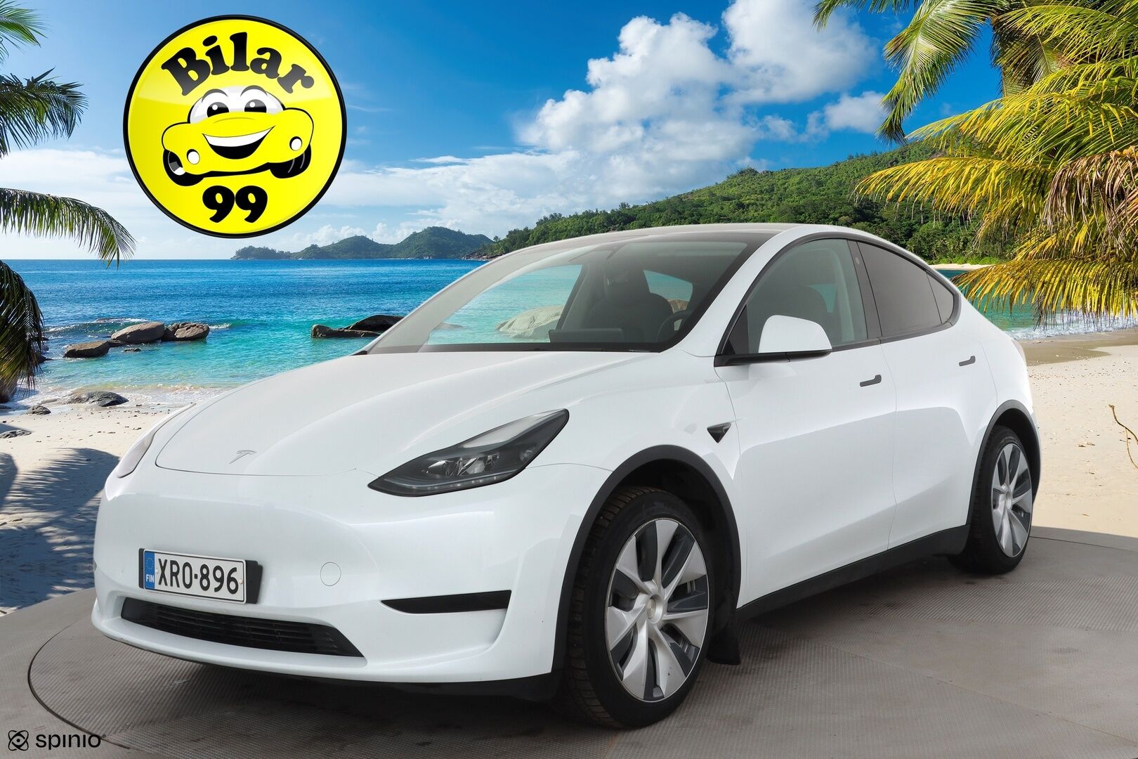 Tesla Model Y 2023 RWD * Koukku / ILP / ACC / Lasikatto / Premium Audio / P.Kamera / Matrix-LED / Muistipenkki / Kaistavahti * - 2x Latauskaapelit / Suomi-auto 