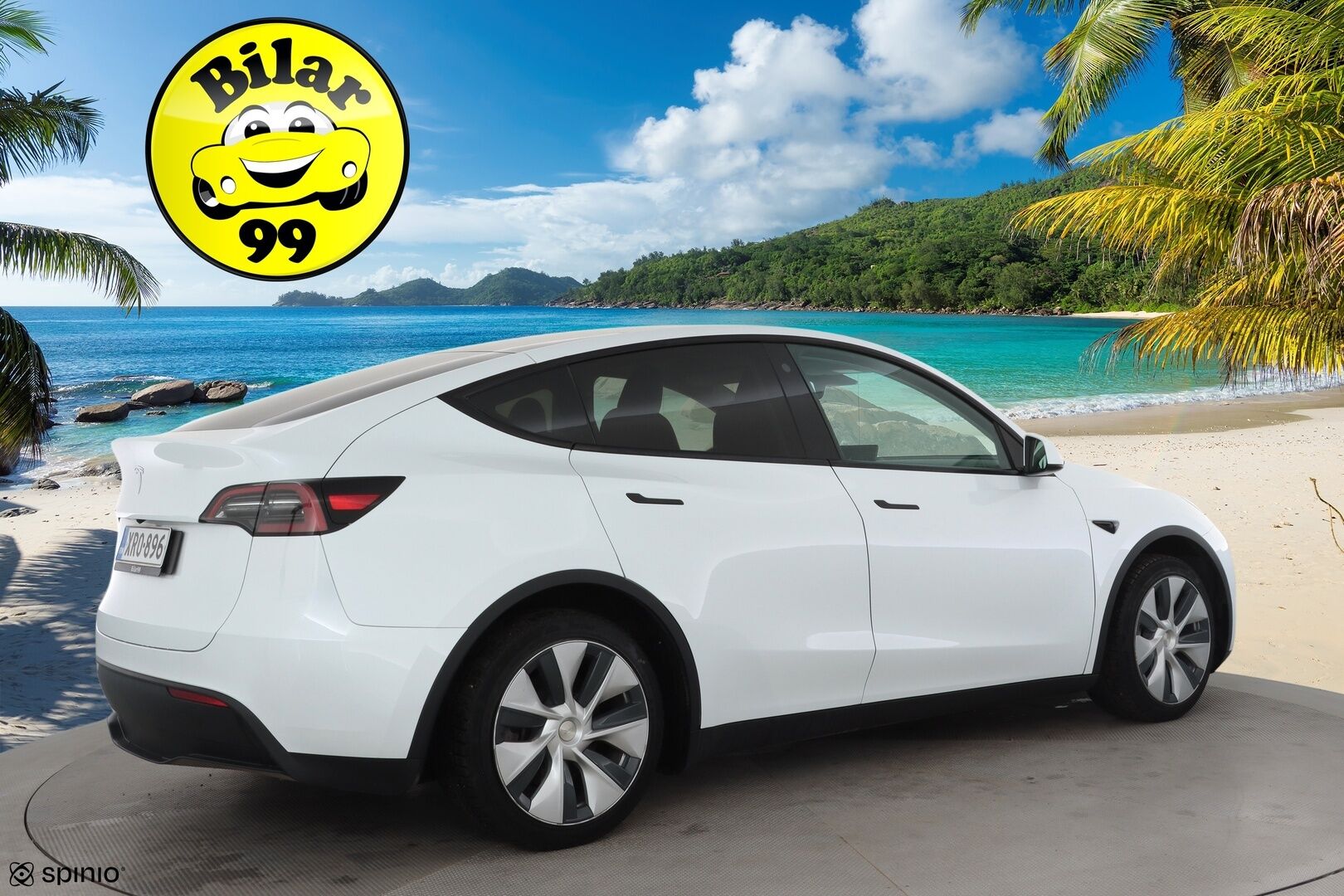 Tesla Model Y 2023 RWD * Koukku / ILP / ACC / Lasikatto / Premium Audio / P.Kamera / Matrix-LED / Muistipenkki / Kaistavahti * - 2x Latauskaapelit / Suomi-auto 