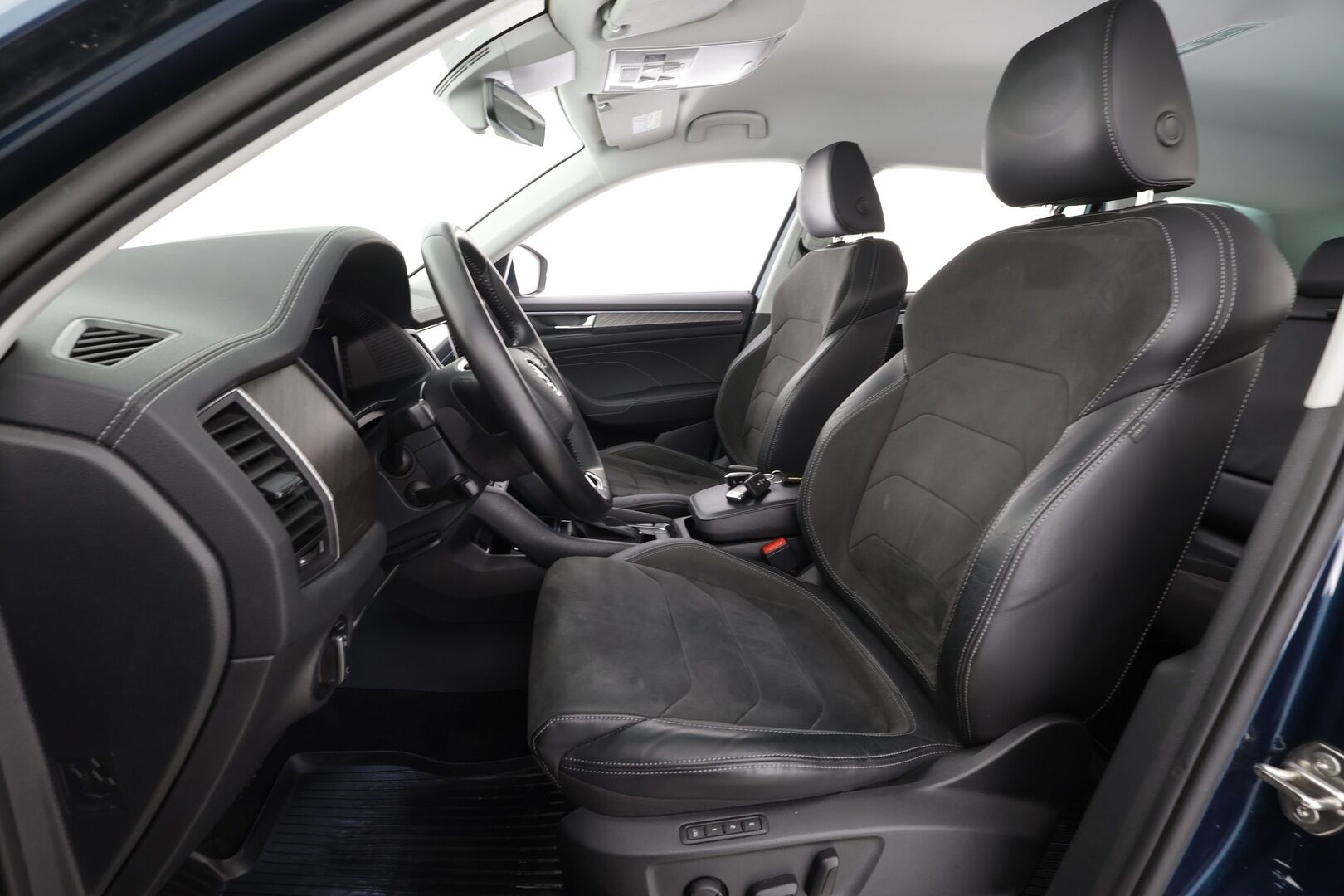 Skoda Kodiaq 2023 2.0 TDI 150 4x4 Style DSG * ACC / Webasto / Koukku / Matrix LED / 360° / Muistipenkit / Navi / Sähköluukku / Keyless * - 1.Om Suomi-auto / Kahdet renkaat aluvanteilla / Merkkihuollettu