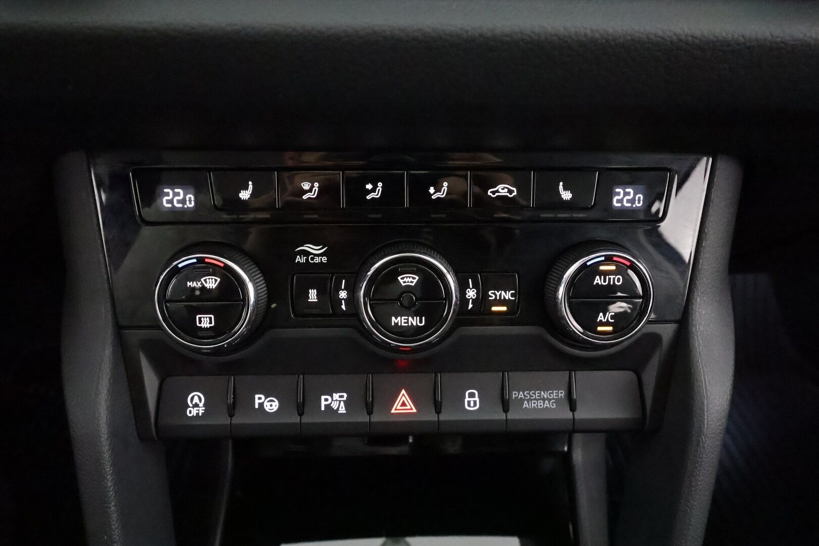 Skoda Kodiaq 2023 2.0 TDI 150 4x4 Style DSG * ACC / Webasto / Koukku / Matrix LED / 360° / Muistipenkit / Navi / Sähköluukku / Keyless * - 1.Om Suomi-auto / Kahdet renkaat aluvanteilla / Merkkihuollettu