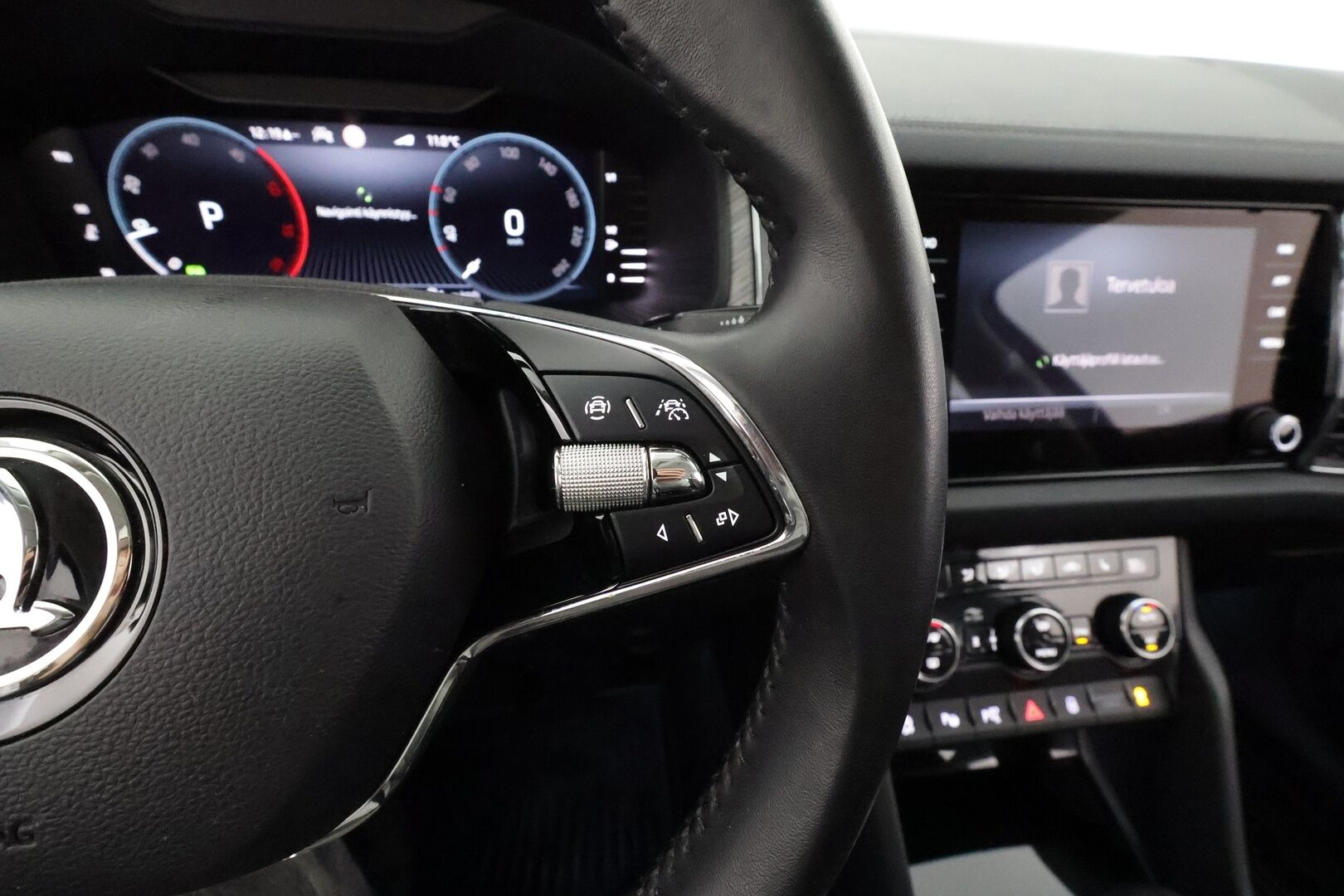 Skoda Kodiaq 2023 2.0 TDI 150 4x4 Style DSG * ACC / Webasto / Koukku / Matrix LED / 360° / Muistipenkit / Navi / Sähköluukku / Keyless * - 1.Om Suomi-auto / Kahdet renkaat aluvanteilla / Merkkihuollettu