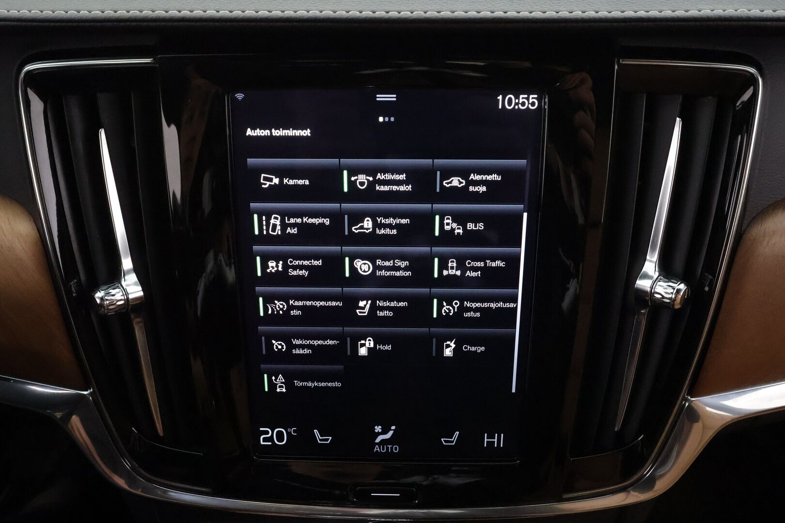 Volvo V90 2020 T8 TwE AWD Inscription aut *ACC / Pilot assist / Webasto / Koukku / Ruskeat Sporttinahat / Keyless / Muistipenkki* - Merkkihuollettu / Kahdet renkaat / Suomi-auto