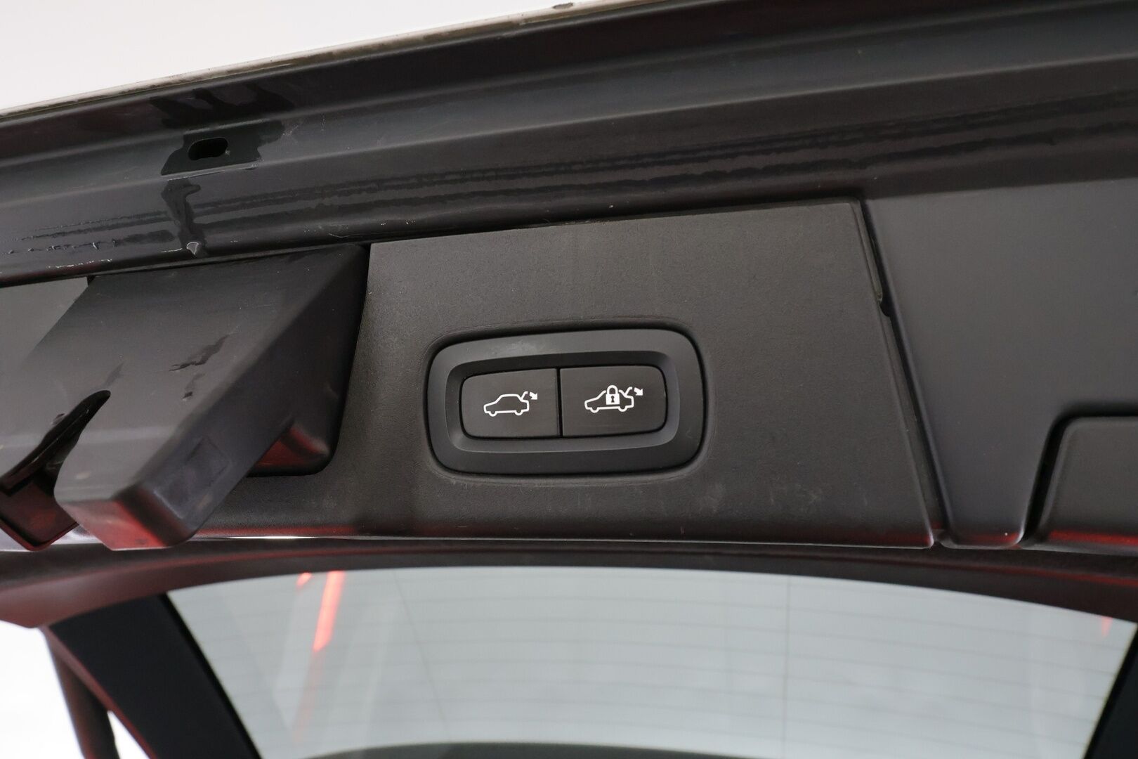 Volvo V90 2020 T8 TwE AWD Inscription aut * Pilot assist / Webasto / Koukku / Ruskeat Sporttinahat / Keyless / Muistipenkki * - Merkkihuollettu / Kahdet renkaat