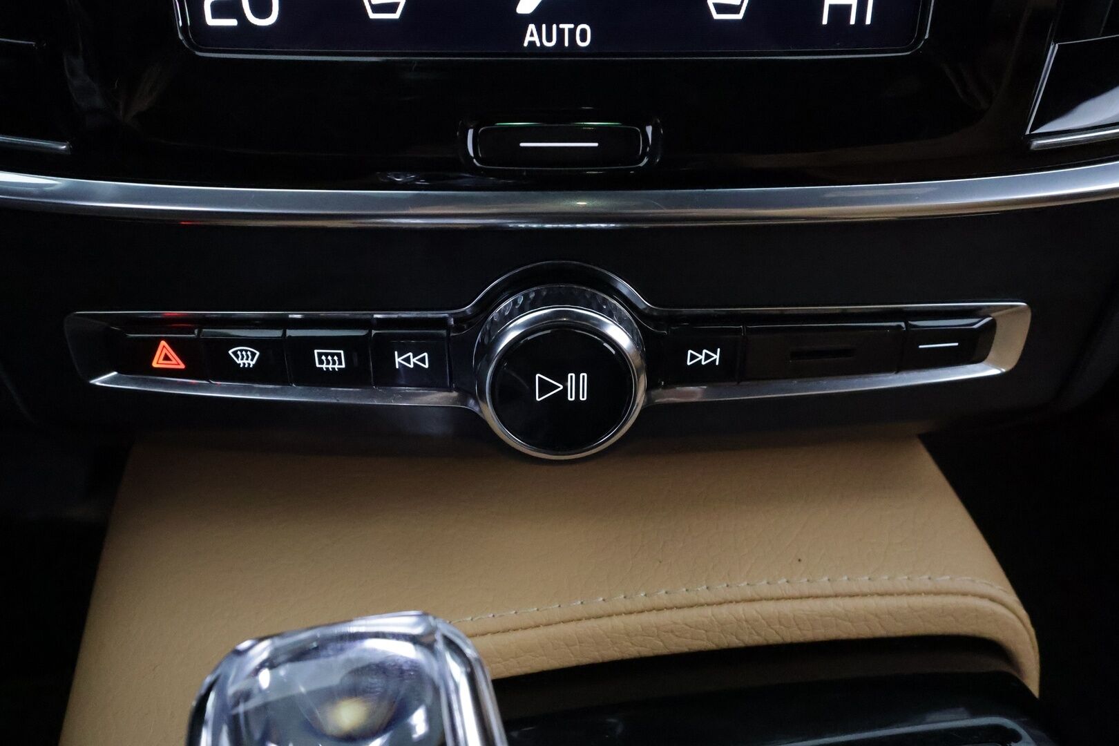 Volvo V90 2020 T8 TwE AWD Inscription aut *ACC / Pilot assist / Webasto / Koukku / Ruskeat Sporttinahat / Keyless / Muistipenkki* - Merkkihuollettu / Kahdet renkaat / Suomi-auto