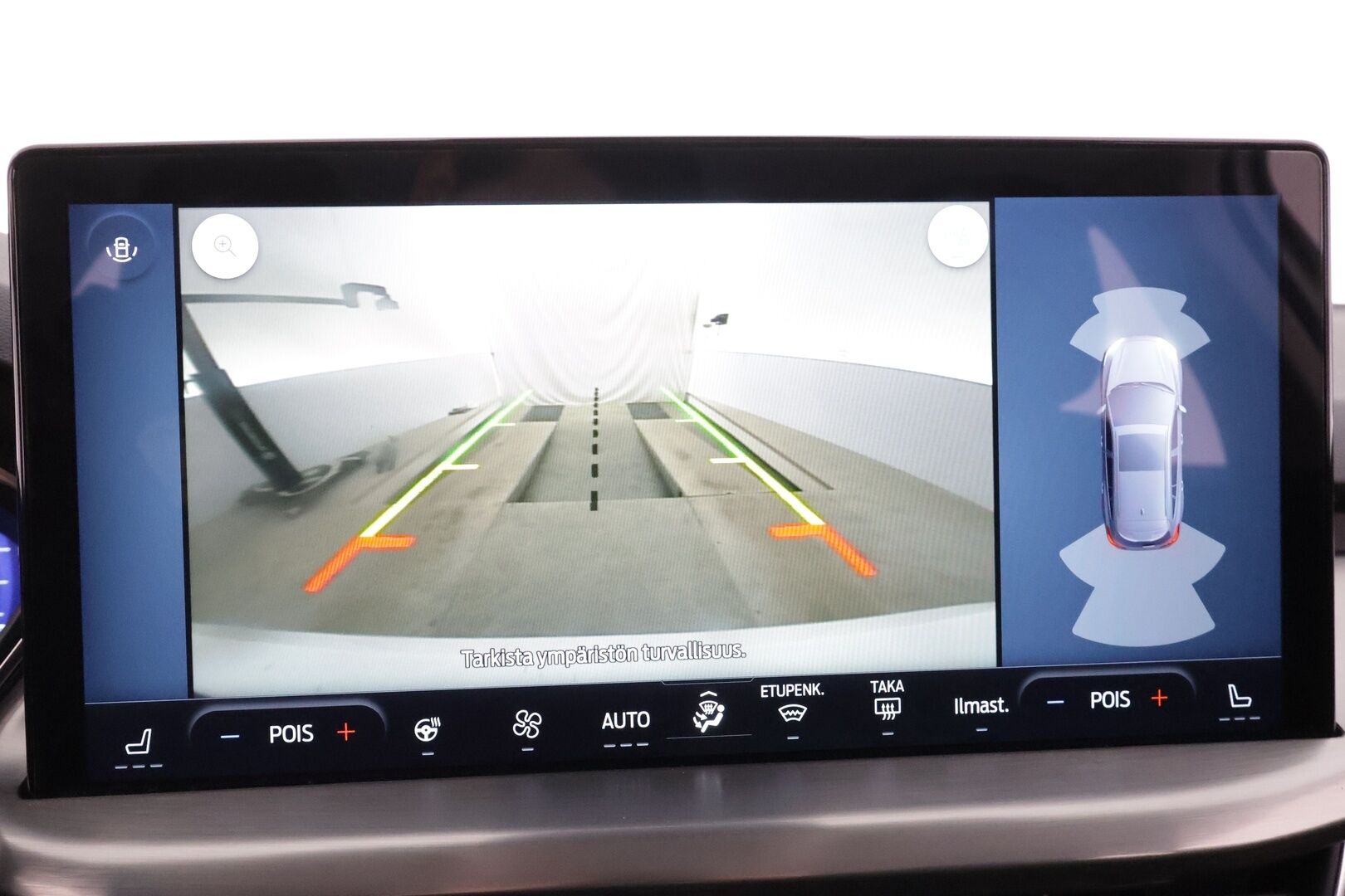 Ford Focus 2023 1.0 EcoBoost Hybrid Powershift 125hv (kevythybridi) A7 Titanium 5-ovinen * ACC / Lohko / Koukku / P.kamera / Keyless * - 1.Om Suomi-auto / Merkkihuollettu / Kahdet Renkaat - HULLUT AVAJAISHULINAT KORKOTARJOUS 3,29 %