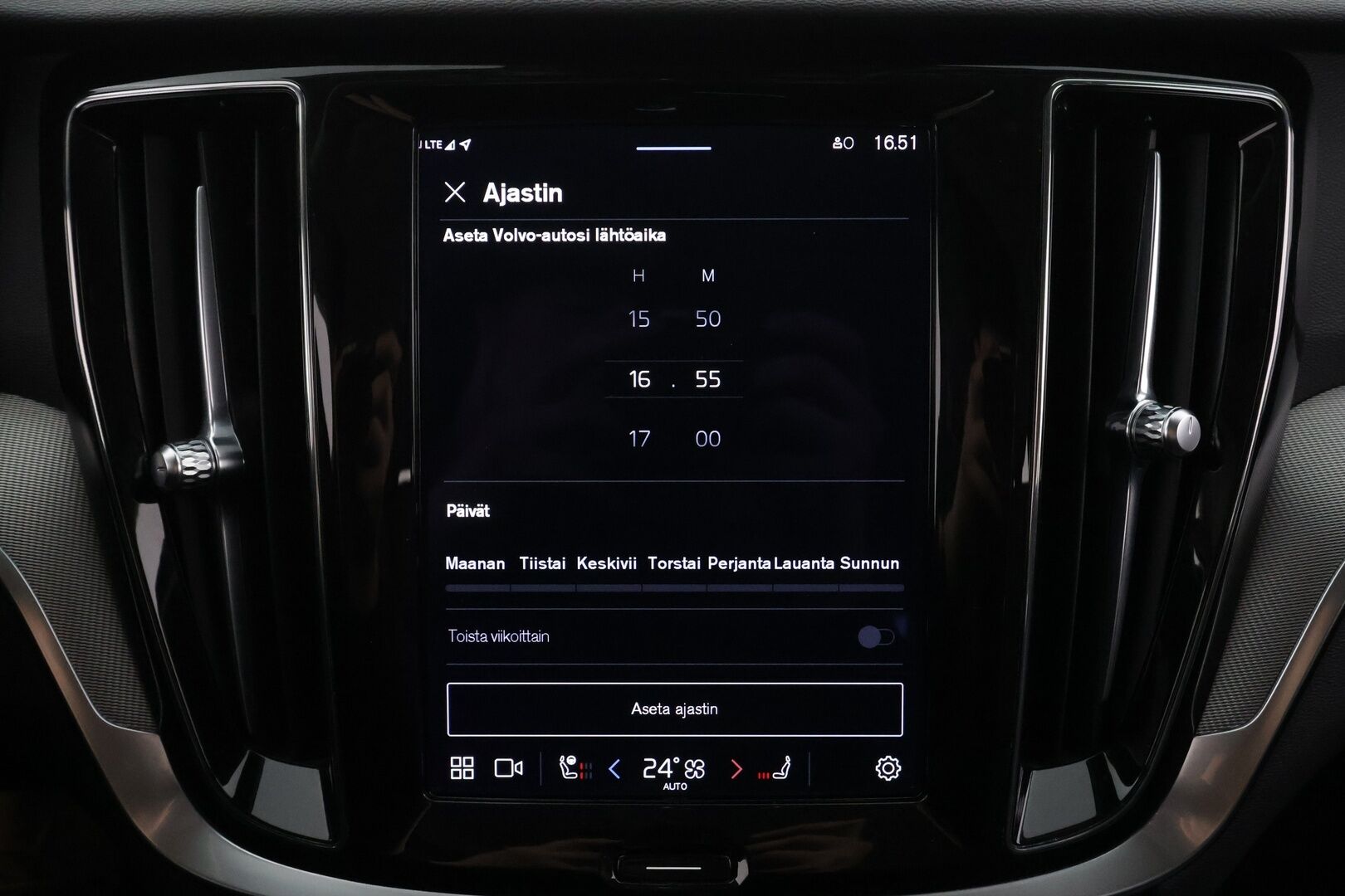 Volvo V60 2023 T6 AWD Long Range Plus Dark aut * ACC / Pilot Assist / Koukku / P.kamera / Muistipenkit / High performance äänentoisto * - 1.Om Suomi-auto / Akku kuntotarkastettu SoH 97,1% / Merkkihuollettu / Kahdet renkaat / Koti & Kauppalaturi 