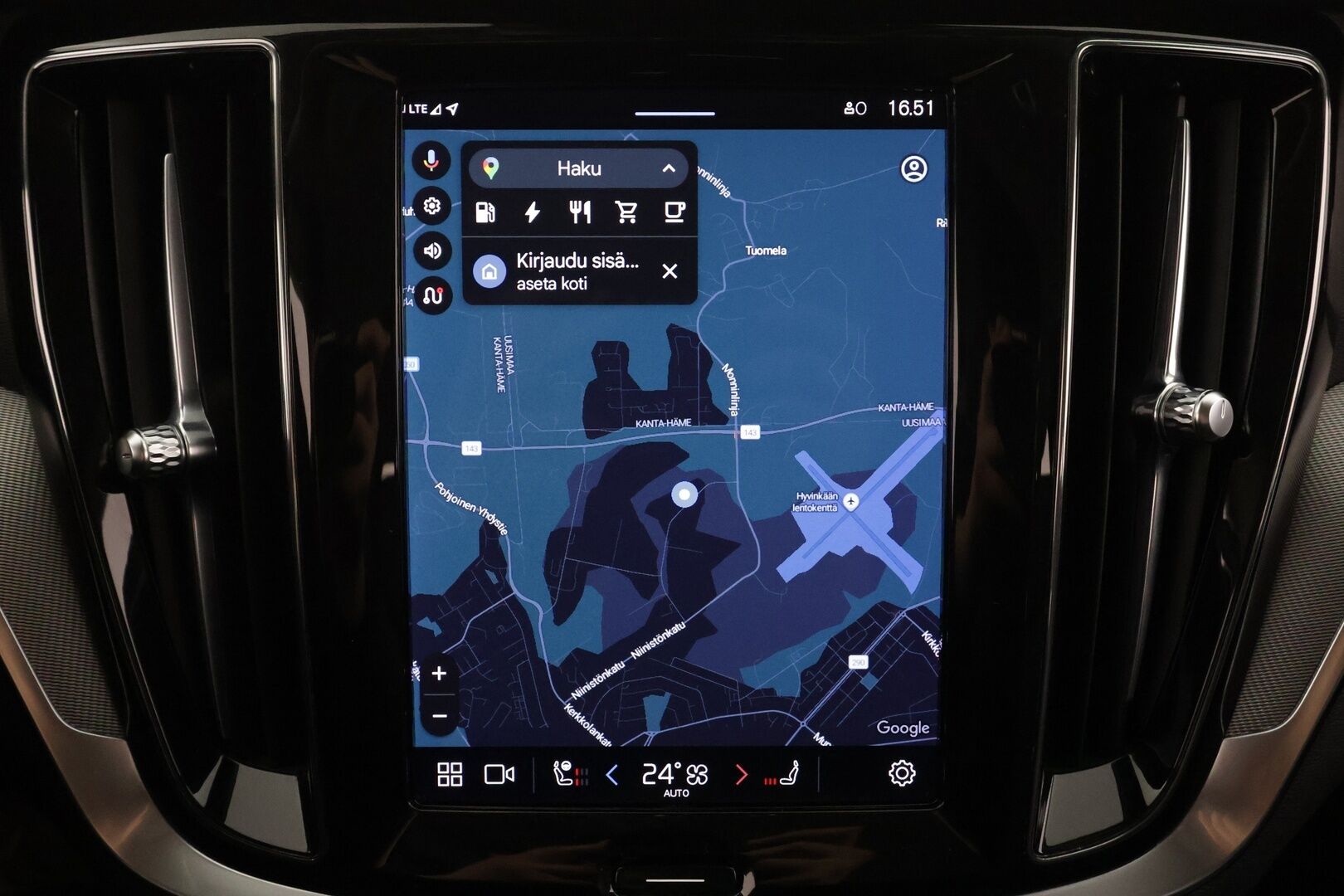 Volvo V60 2023 T6 AWD Long Range Plus Dark aut * ACC / Pilot Assist / Koukku / P.kamera / Muistipenkit / High performance äänentoisto * - 1.Om Suomi-auto / Akku kuntotarkastettu SoH 97,1% / Merkkihuollettu / Kahdet renkaat / Koti & Kauppalaturi 
