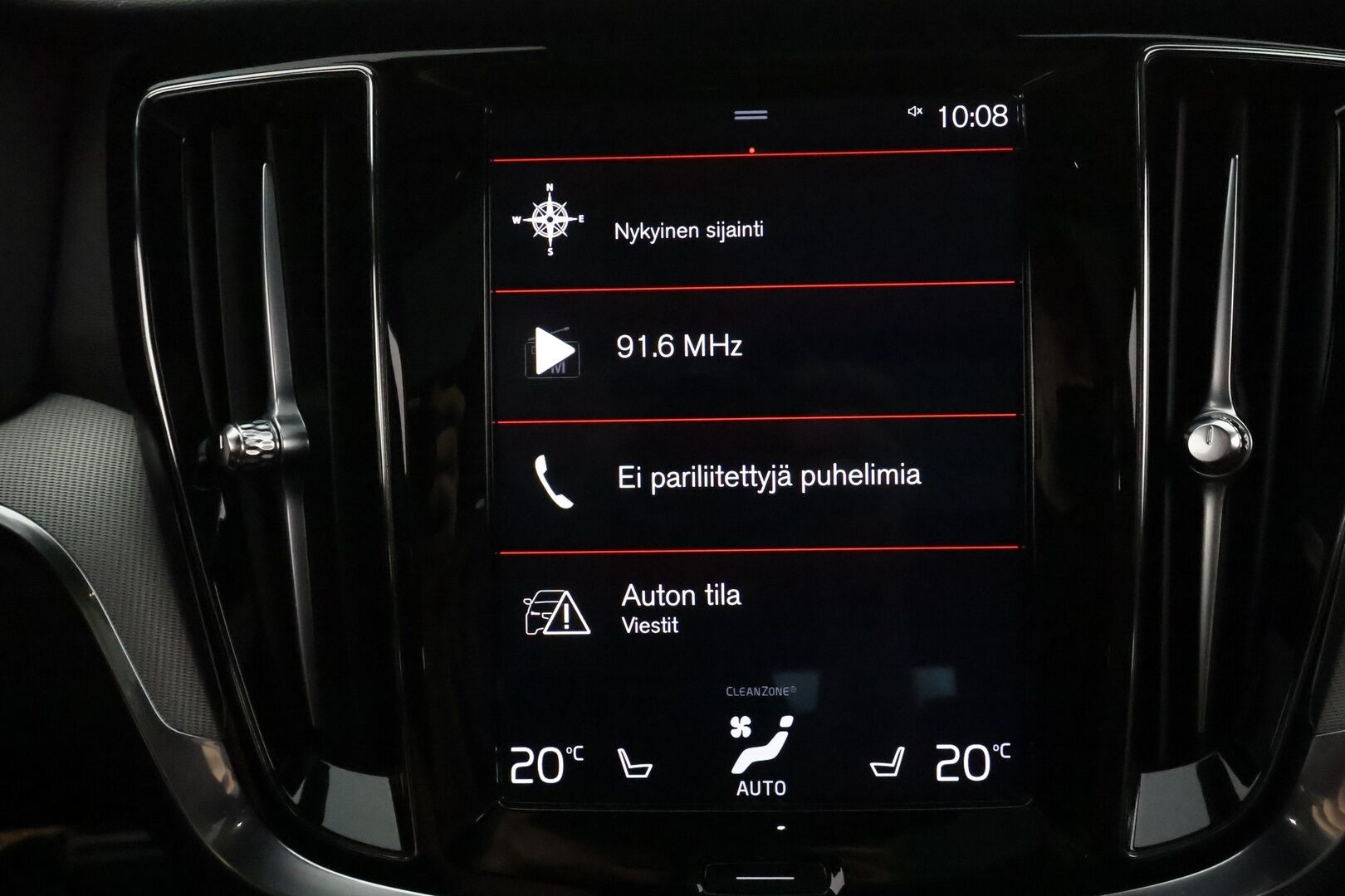 Volvo V60 2020 T8 TwE AWD R-Design aut **Adapt.vakkari / HUD / Panorama / H&K / Muistipenkit / Sporttinahat / Full LED / 360°** - Merkkihuollettu / Kahdet renkaat aluvanteilla / Penkinlämmittimet takana / Ratinlämmitin / Webasto / BLIS / Hyvät varusteet!