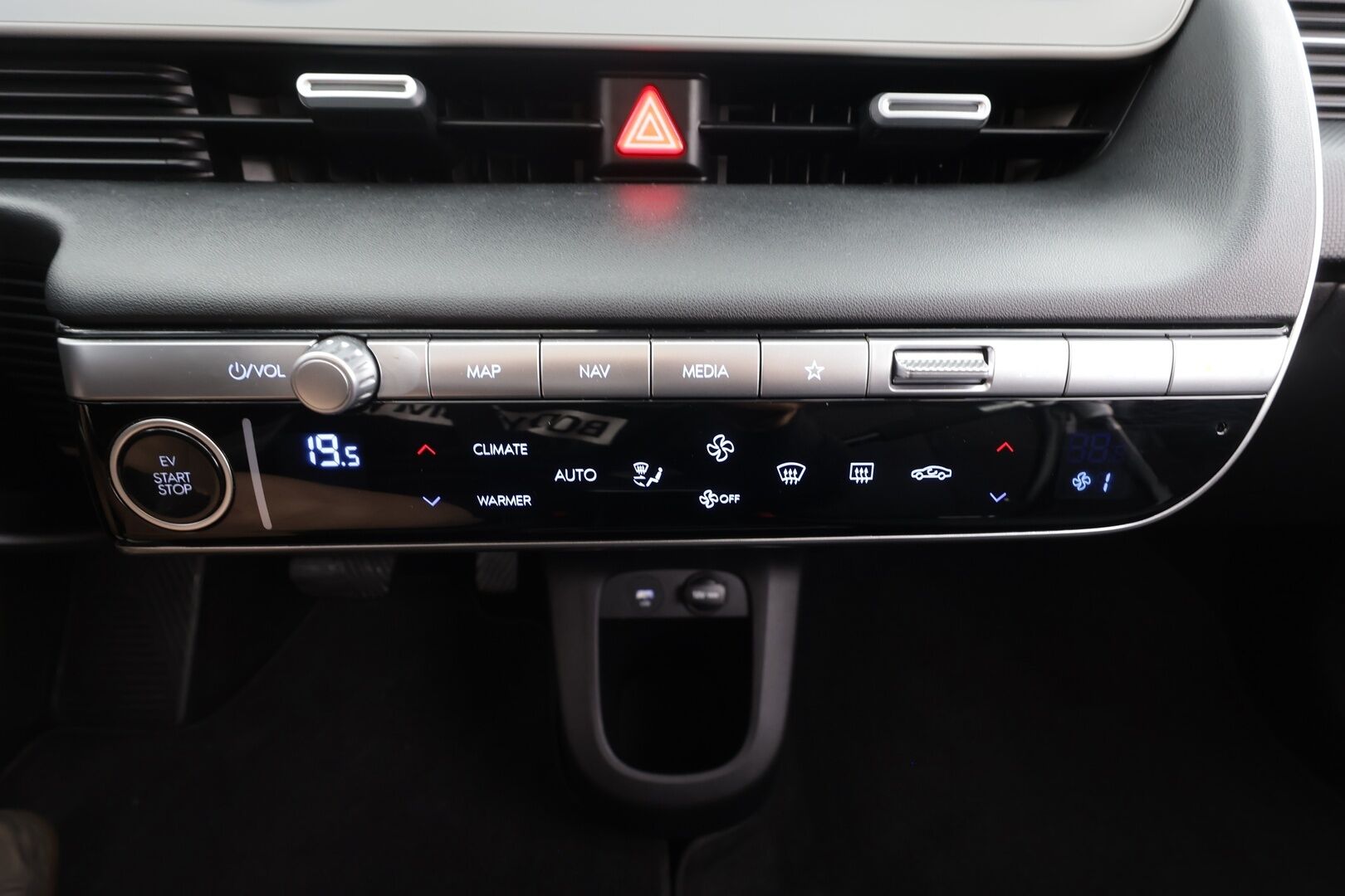 Hyundai IONIQ 5 2022 73 kWh 305 hv AWD Style - | ACC | ILP | HDA | Koukku | Navi | P.kamera | Lämm. ratti | LED | Apple & Android | Penkinlämmittimet | 
