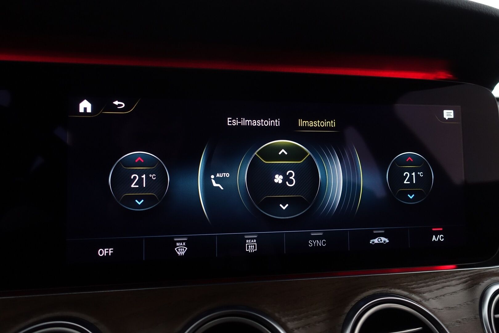 Mercedes-Benz E 2021 300 e 4MATIC A Business AMG - | DTR+ | Burmester  | Widescreen | Koukku | Multibeam-LED  | IHC+ | P.kamera & tutkat | Facelift |
