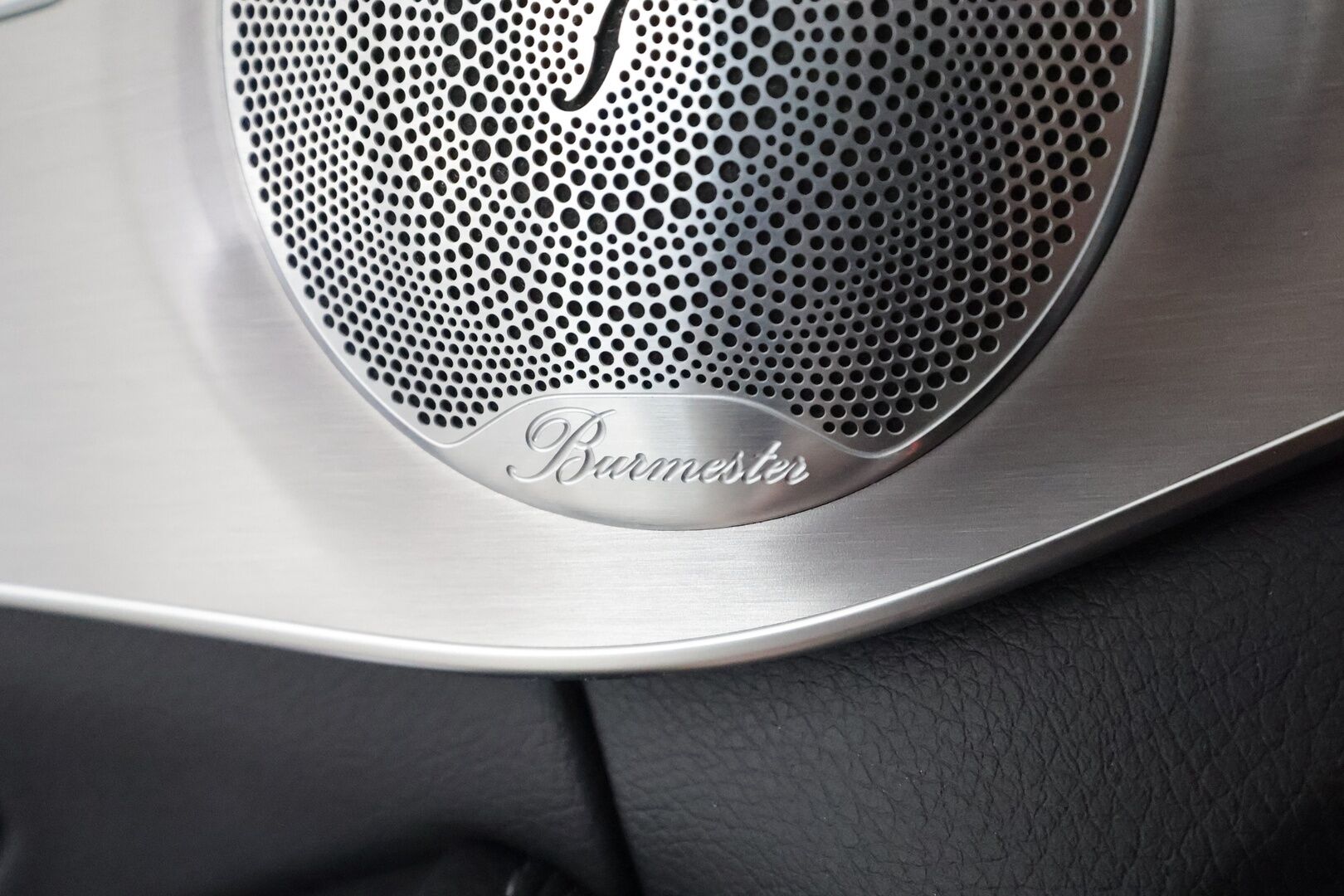 Mercedes-Benz C 2020 300 de T A Business AMG Edition EQ Power *DTR+ / Burmester / Navi / Multibeam-LED / P.Kamera / Koukku / Sportpenkit* - *2x Latauskaapelit / Kahdet Renkaat*