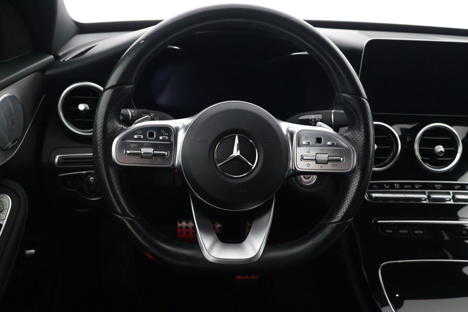 Mercedes-Benz C 2020 300 de T A Business AMG Edition EQ Power *DTR+ / Burmester / Koukku / Multibeam-LED / P.Kamera * - *2x Latauskaapelit / Kahdet Renkaat / Navi / Sportpenkit *