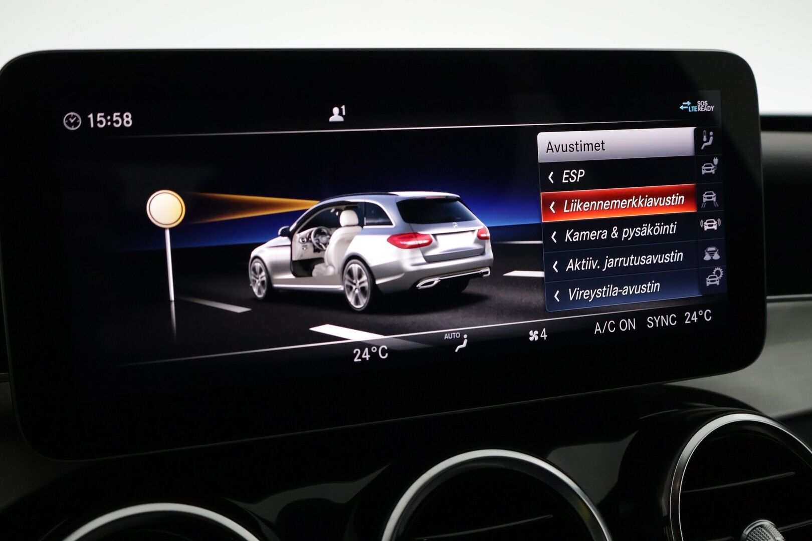 Mercedes-Benz C 2020 300 de T A Business AMG Edition EQ Power *DTR+ / Burmester / Koukku / Multibeam-LED / P.Kamera * - *2x Latauskaapelit / Kahdet Renkaat / Navi / Sportpenkit *