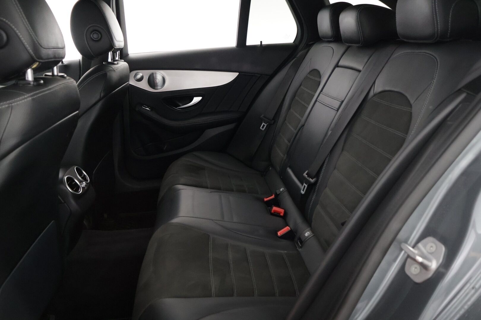 Mercedes-Benz C 2020 300 de T A Business AMG Edition EQ Power - | DTR+ | Burmester | Digimittaristo | Koukku | Multibeam-LED | P.Kamera | 2x Latauskaapelit | Kahdet Renkaat | Navi | Sportpenkit |