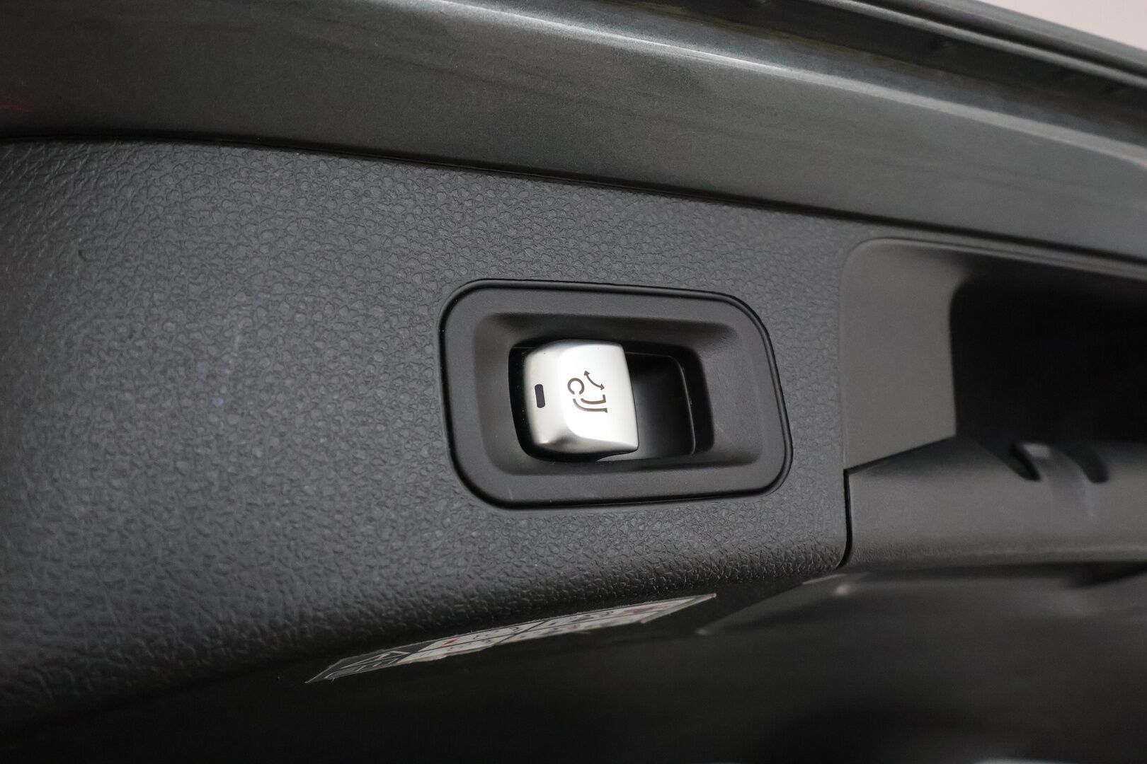 Mercedes-Benz C 2020 300 de T A Business AMG Edition EQ Power *Distronic+ / Multibeam / Burmester / P-Kamera / Koukku / Sportpenkit / Navi* - 2x Latauskaapelit / Kahdet Renkaat - HULLU BLACKWEEK KORKOTARJOUS 2,49%