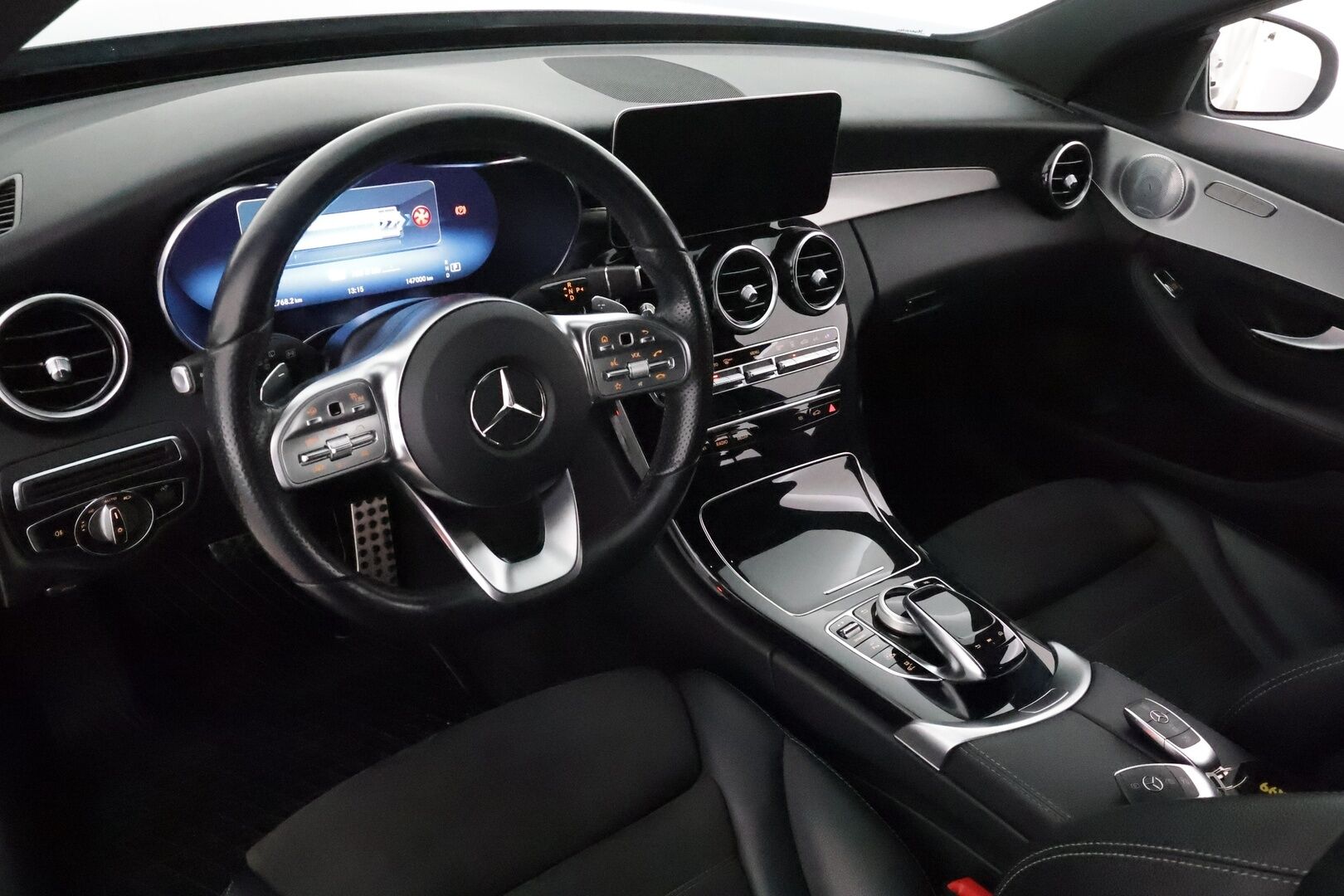 Mercedes-Benz C 2020 300 de T A Business AMG Edition EQ Power *DTR+ / Burmester / Navi / Multibeam-LED / P.Kamera / Koukku / Sportpenkit* - *2x Latauskaapelit / Kahdet Renkaat*