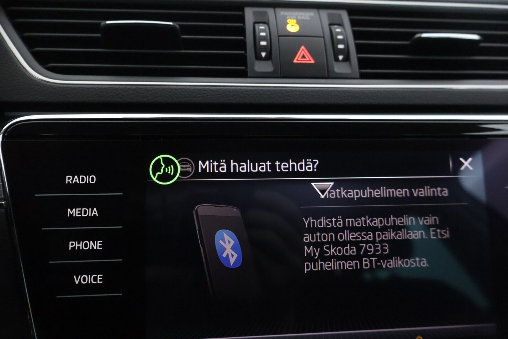 Skoda Superb 2020 Combi 1,4 TSI PHEV Style iV DSG Autom. * Adap.vakkari / Digimittaristo / Koukku / HiFit / Peruutuskamera / Lämmitin * - * Siistikuntoinen / Hyvät varusteet / Akku kuntotarkastettu / Särmät huollot * - HULLU BLACKWEEK KORKOTARJOUS 2,49%