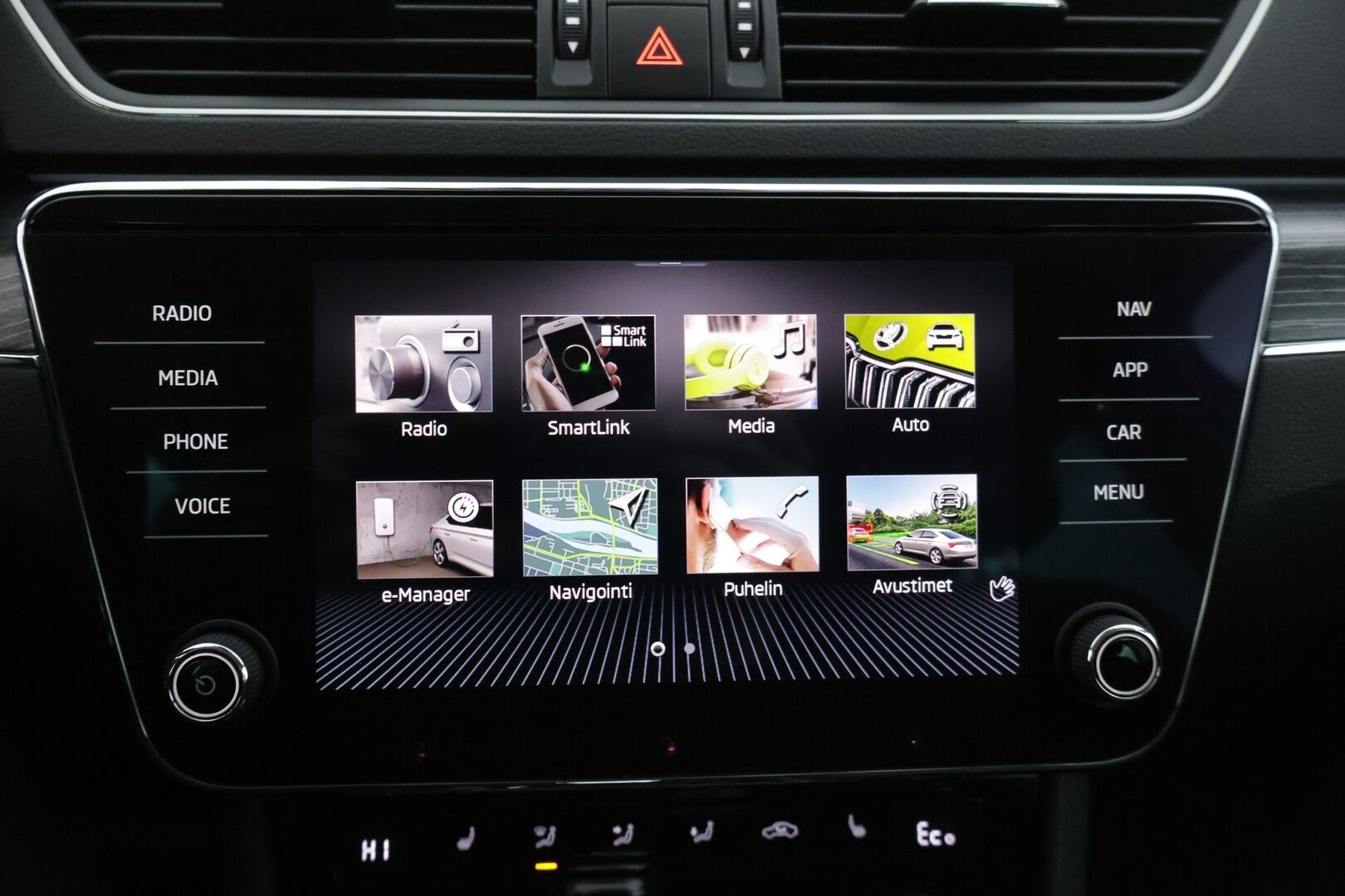 Skoda Superb 2020 Combi 1,4 TSI PHEV Style iV DSG Autom. * Adap.vakkari / Digimittaristo / Koukku / HiFit / Peruutuskamera / Lämmitin * - * Siistikuntoinen / Hyvät varusteet / Akku kuntotarkastettu / Särmät huollot * - HULLU BLACKWEEK KORKOTARJOUS 2,49%