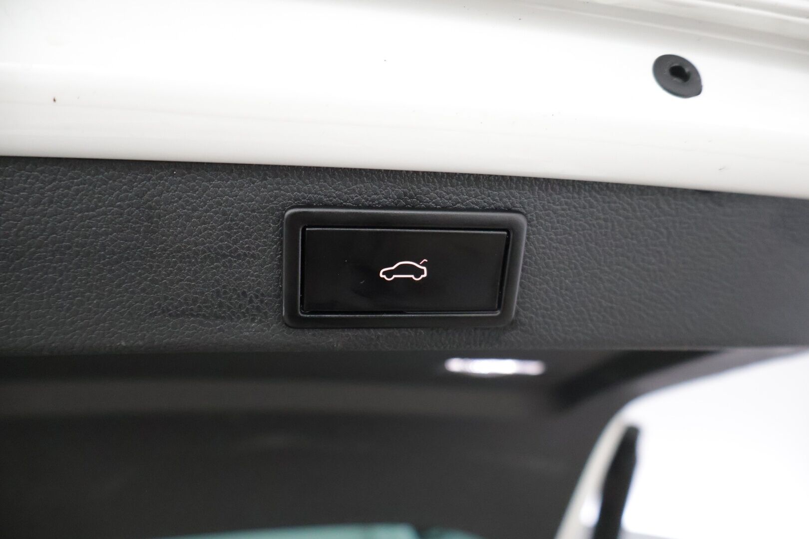 Skoda Superb 2020 Combi 1,4 TSI PHEV Style iV DSG Autom. * Adap.vakkari / Digimittaristo / Koukku / HiFit / Peruutuskamera / Lämmitin * - * Siistikuntoinen / Hyvät varusteet / Akku kuntotarkastettu / Särmät huollot * - HULLU BLACKWEEK KORKOTARJOUS 2,49%