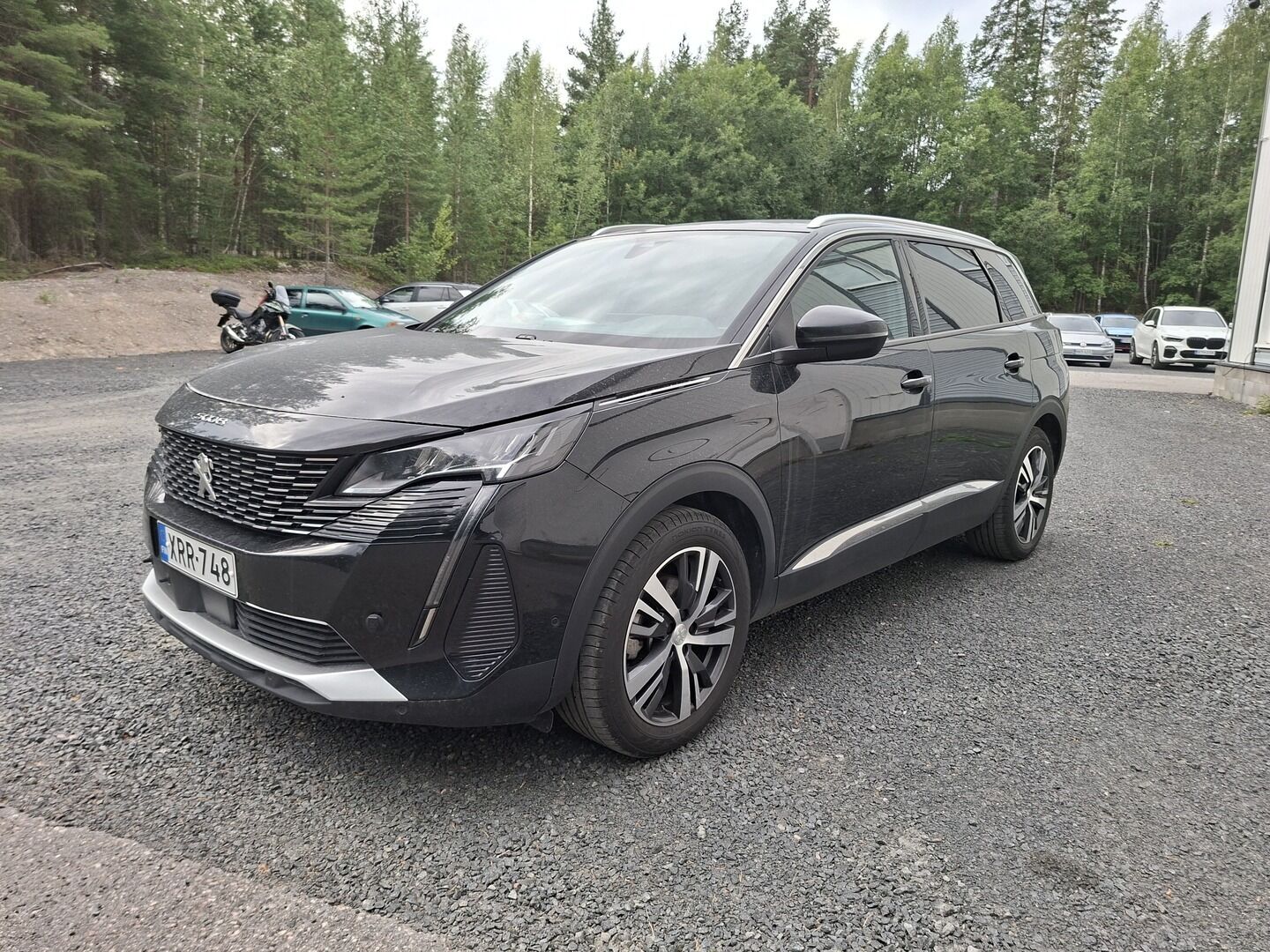 Peugeot 5008 2023 Allure Pack BlueHDi 130 EAT8-automaatti **Vakkari / Koukku / Lohko sis.lämppärillä / Puolinahat / TULOSSA!