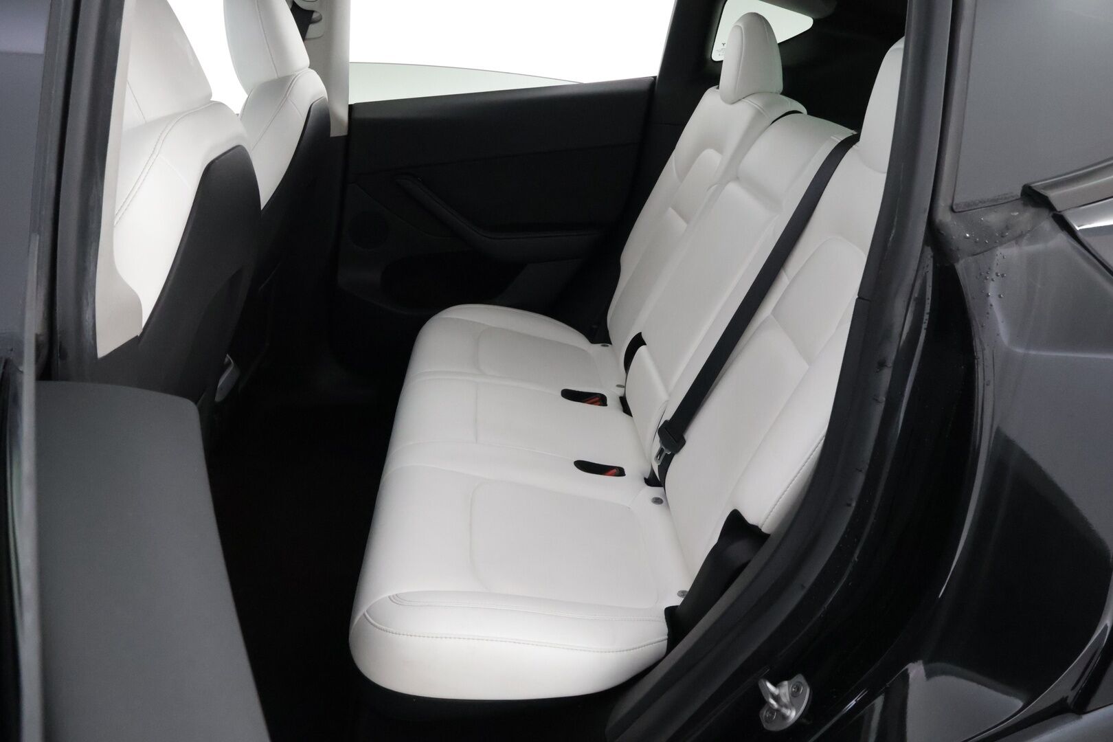 Tesla Model Y 2023 Long Range - YritysOutlet - Myydään vain yrityksille - LUE ILMOITUS!