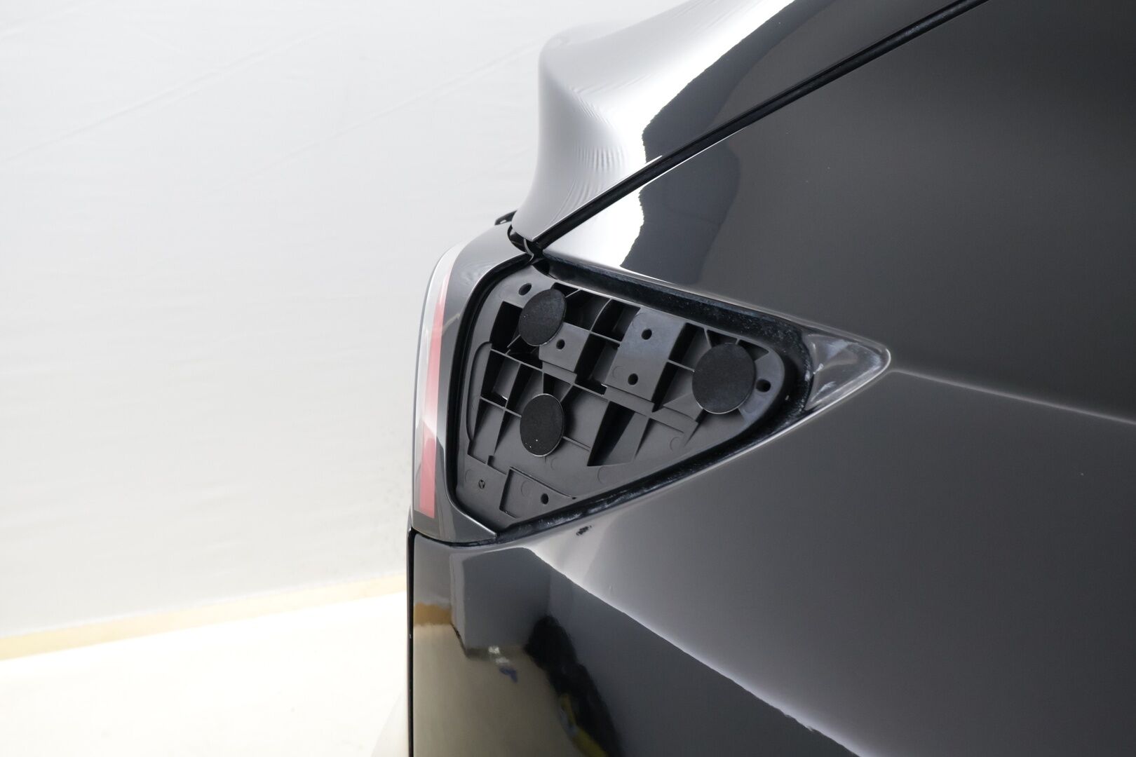 Tesla Model Y 2023 Long Range - YritysOutlet - Myydään vain yrityksille - LUE ILMOITUS!