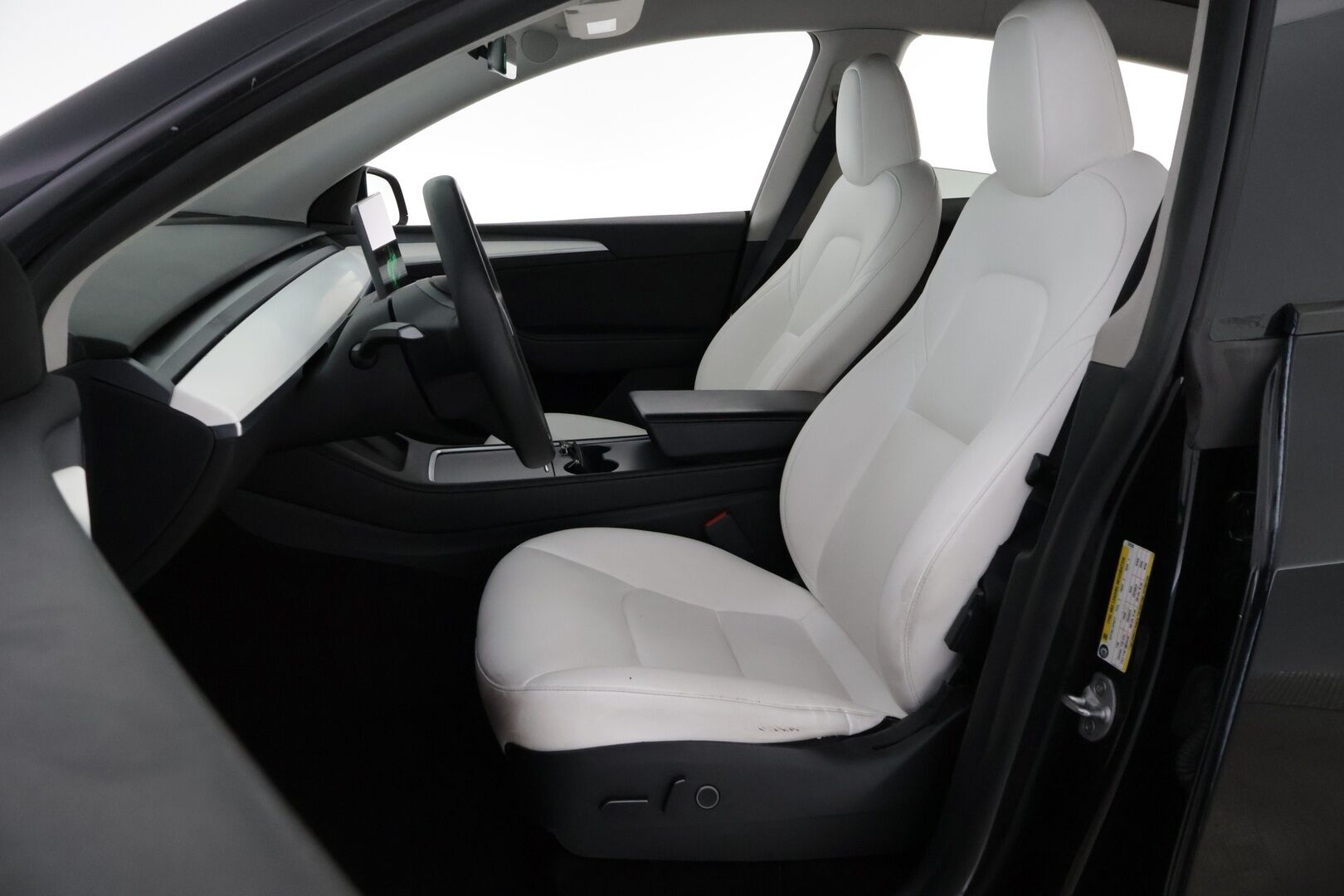 Tesla Model Y 2023 Long Range - YritysOutlet - Myydään vain yrityksille - LUE ILMOITUS!