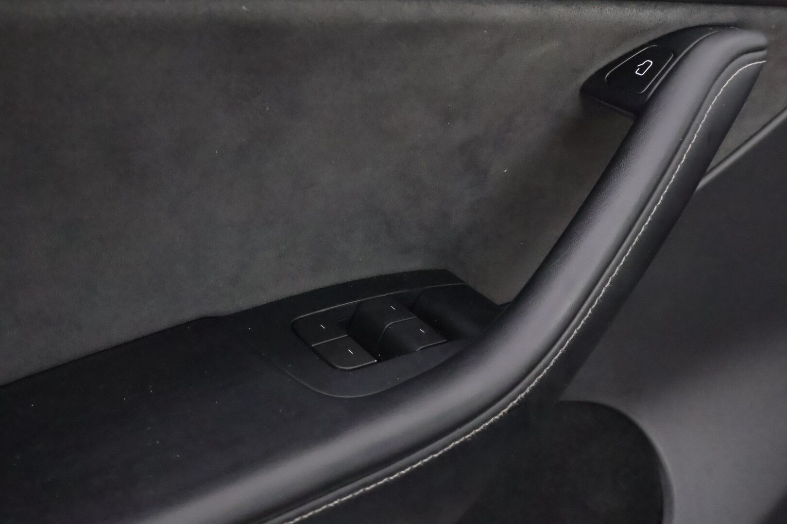 Tesla Model Y 2023 Long Range - YritysOutlet - Myydään vain yrityksille - LUE ILMOITUS!