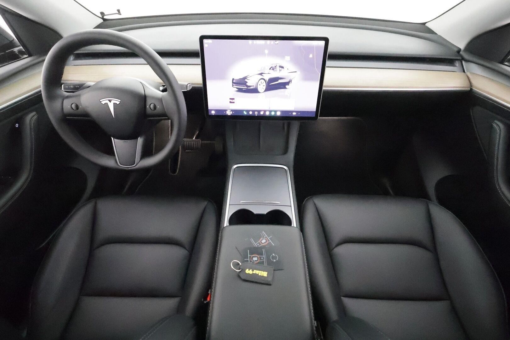 Tesla Model Y 2023 Long Range **1.Om Suomi-auto / Lasikatto / Adapt.vakkari / Koukku / Lämpöpumppu / Matrix-LED / Navi / Kaistavahti** - 3,99 % KORKOTARJOUS TÄHÄN AUTOON - Akku kuntotarkastettu / Premium Audio / KeylessGO / 2x Renkaat
