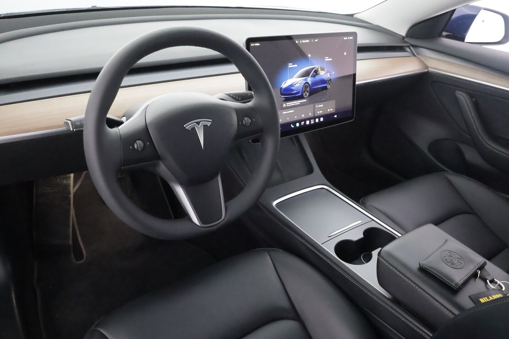 Tesla Model 3 2023 Long Range - | FSD | Acceleration Boost | 1-om suomiauto | ACC | ILP | Matrix | Premium Audio | Ryzen | Lasikatto | Sähkönahat | Muistipenkki | 2x renkaat aluin | 
