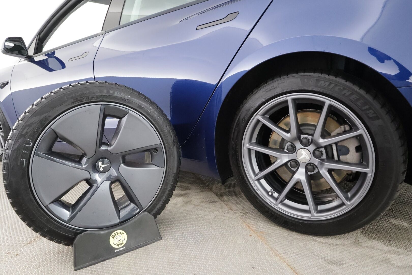 Tesla Model 3 2023 Long Range - | FSD | Acceleration Boost | 1-om suomiauto | ACC | ILP | Matrix | Premium Audio | Ryzen | Lasikatto | Sähkönahat | Muistipenkki | 2x renkaat aluin | 