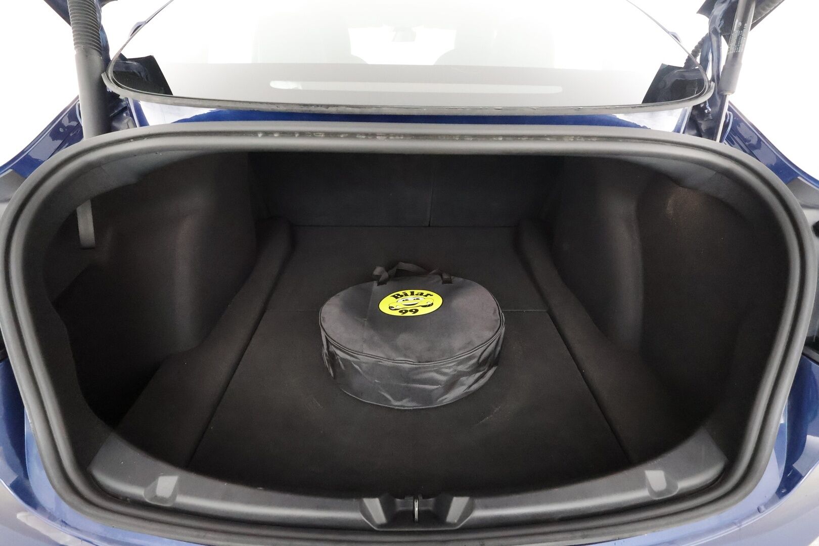 Tesla Model 3 2023 Long Range - | FSD | Acceleration Boost | 1-om suomiauto | ACC | ILP | Matrix | Premium Audio | Ryzen | Lasikatto | Sähkönahat | Muistipenkki | 2x renkaat aluin | 