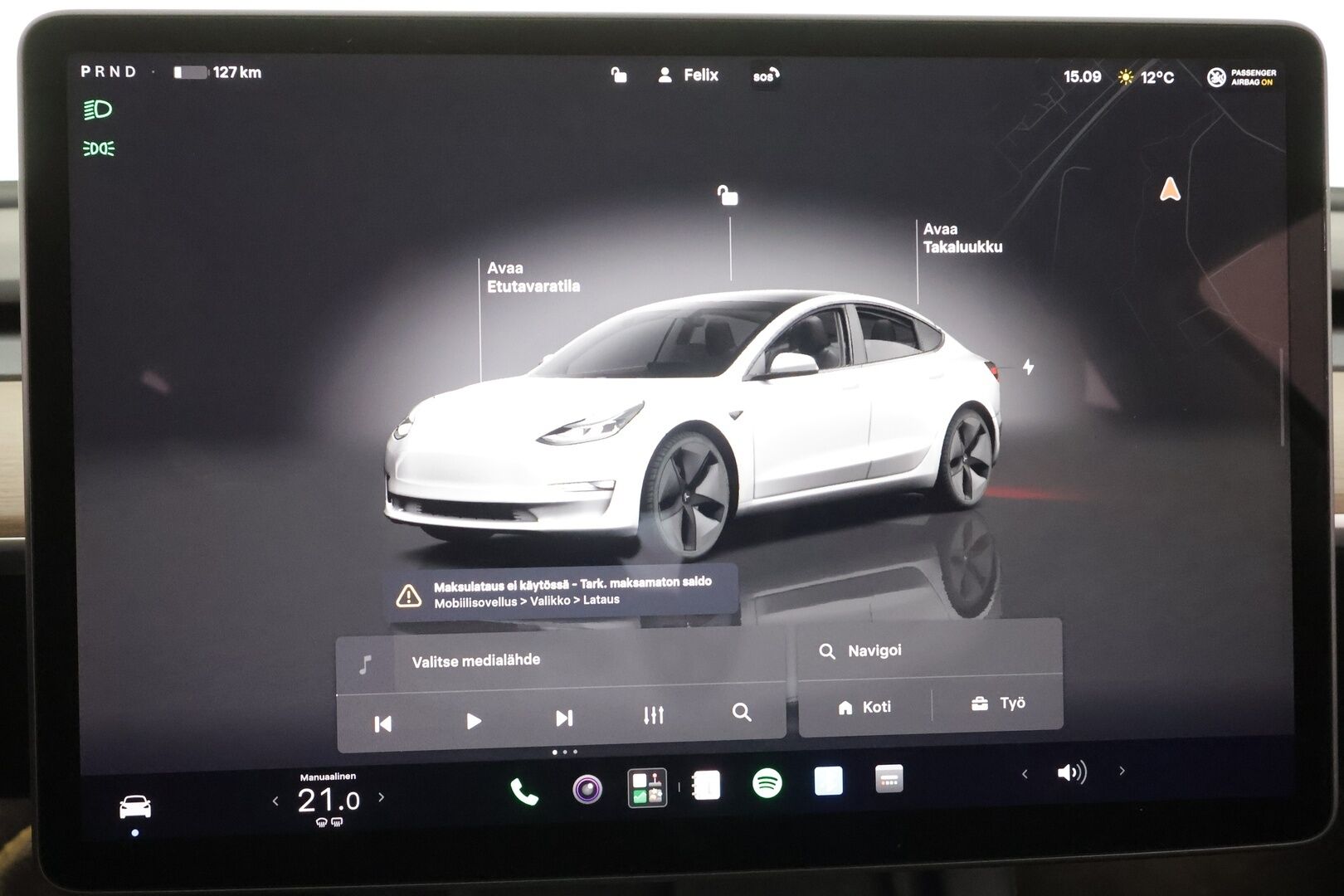 Tesla Model 3 2023 Long Range * ILP / ACC / Lasikatto / Matrix-LED / P.Kamera / Muistipenkki / Premium Audio / Navi / Keyless * - 1-om Suomi-auto / Kahdet renkaat aluvanteilla