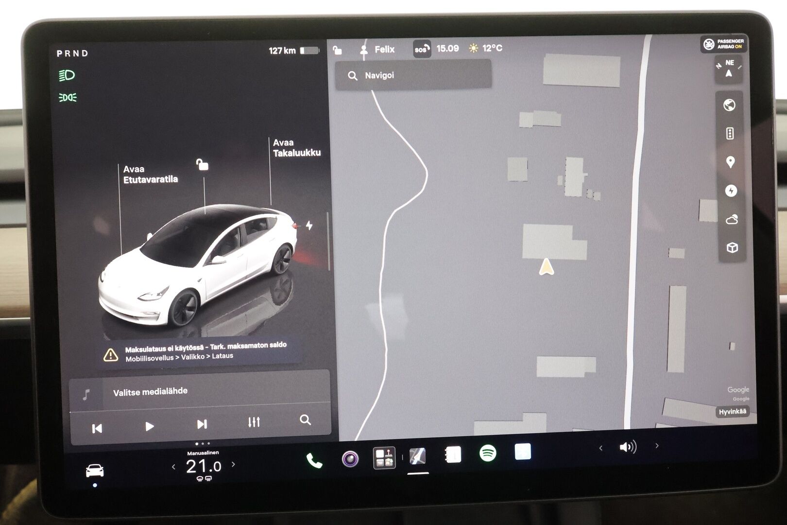Tesla Model 3 2023 Long Range * ILP / ACC / Lasikatto / Matrix-LED / P.Kamera / Muistipenkki / Premium Audio / Navi / Keyless * - 1-om Suomi-auto / Kahdet renkaat aluvanteilla