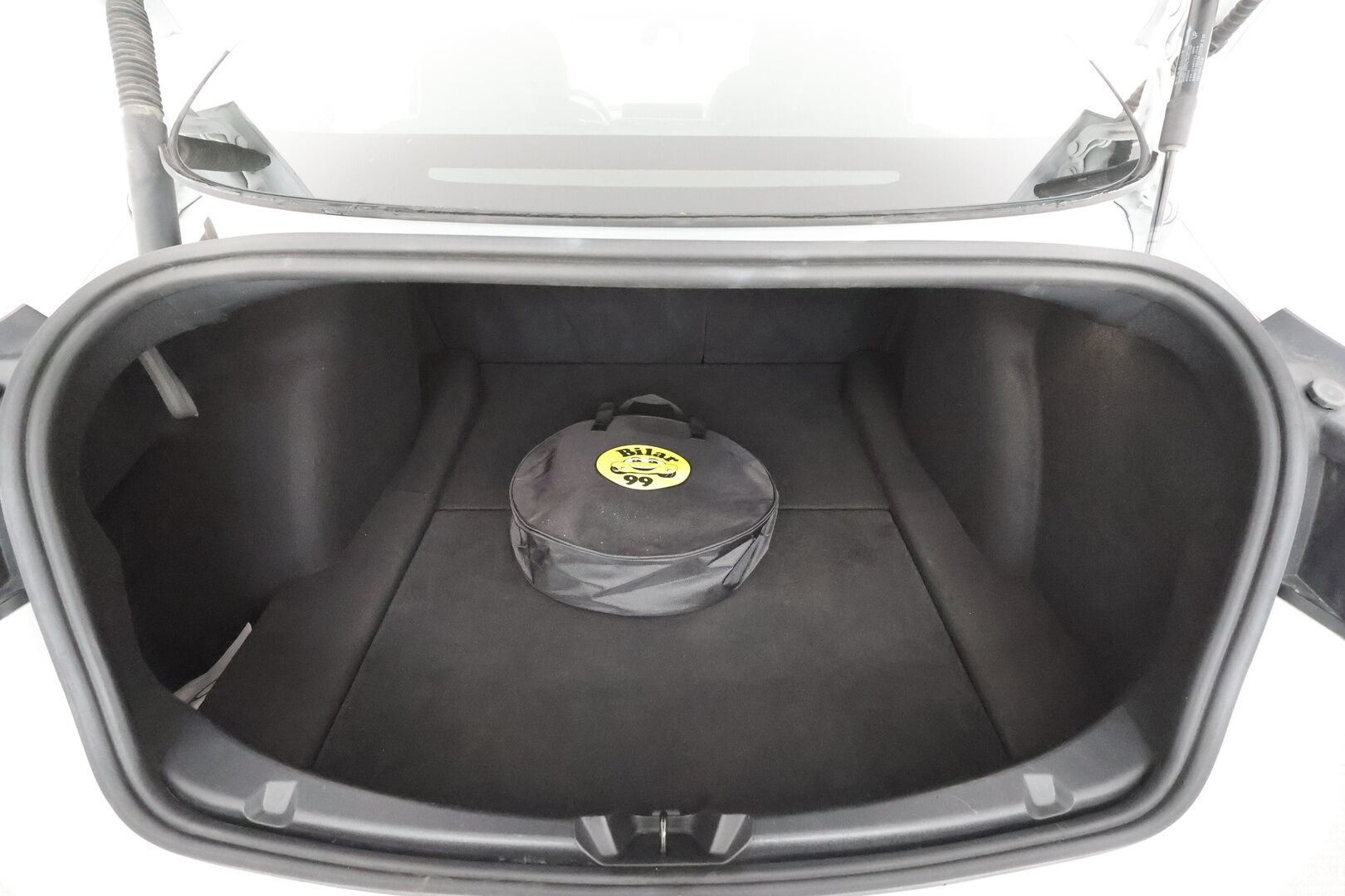 Tesla Model 3 2023 Long Range * ILP / ACC / Lasikatto / Matrix-LED / P.Kamera / Muistipenkki / Premium Audio / Navi / Keyless * - 1-om Suomi-auto / Kahdet renkaat aluvanteilla