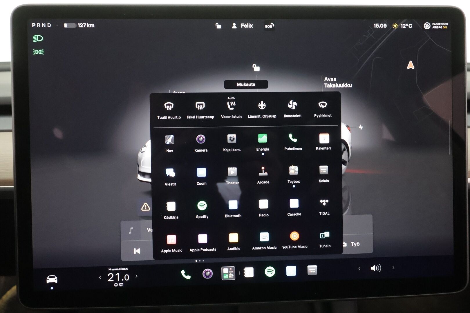 Tesla Model 3 2023 Long Range * ILP / ACC / Lasikatto / Matrix-LED / P.Kamera / Muistipenkki / Premium Audio / Navi / Keyless * - 1-om Suomi-auto / Kahdet renkaat aluvanteilla