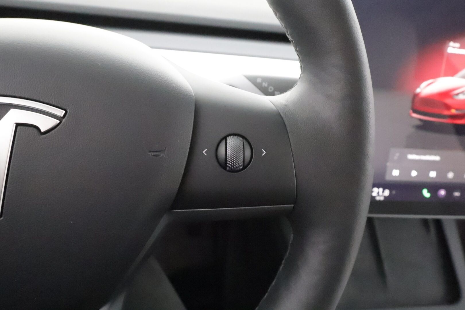 Tesla Model 3 2023 Long Range * ILP / ACC / Lasikatto / Matrix-LED / P.Kamera / Muistipenkki / Premium Audio / Navi / Keyless * - 1-om Suomi-auto / Kahdet renkaat aluvanteilla - HULLUT AVAJAISHULINAT KORKOTARJOUS 3,29 %