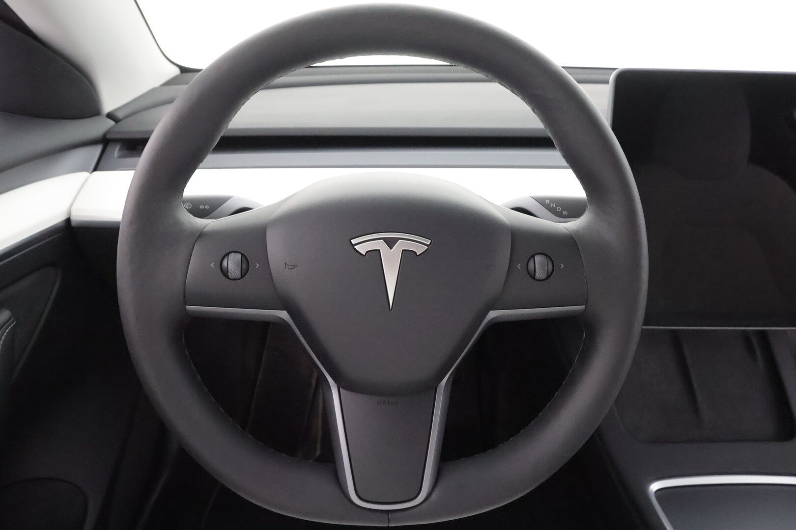 Tesla Model 3 2023 Long Range * ILP / ACC / Lasikatto / Matrix-LED / P.Kamera / Muistipenkki / Premium Audio / Navi / Keyless * - 1-om Suomi-auto / Kahdet renkaat aluvanteilla - HULLUT AVAJAISHULINAT KORKOTARJOUS 3,29 %