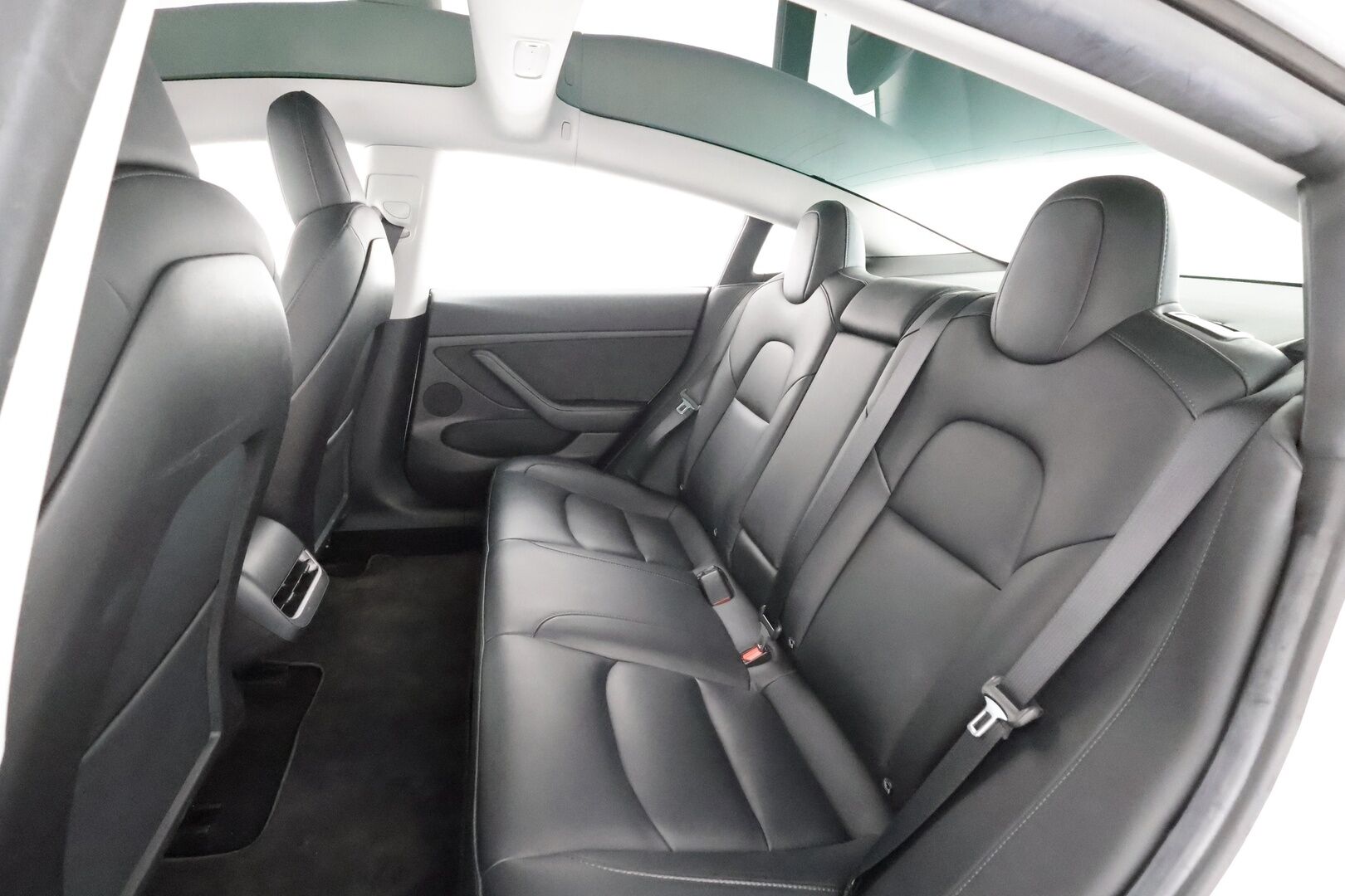 Tesla Model 3 2023 RWD * ILP / ACC / Lasikatto / Premium Speakers / P.Kamera / Matrix-LED / Muistipenkki / Kaistavahti * - Suomi-auto / Akku kuntotarkastettu / 2x Latauskaapelit