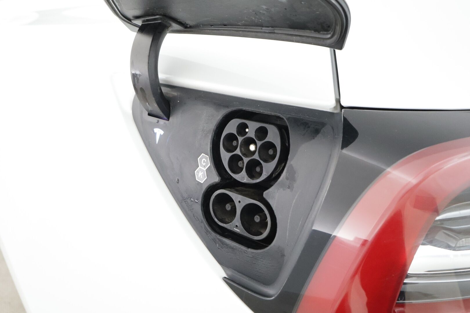 Tesla Model 3 2023 RWD * ILP / ACC / Lasikatto / Premium Speakers / P.Kamera / Matrix-LED / Muistipenkki / Kaistavahti * - Suomi-auto / Akku kuntotarkastettu / 2x Latauskaapelit