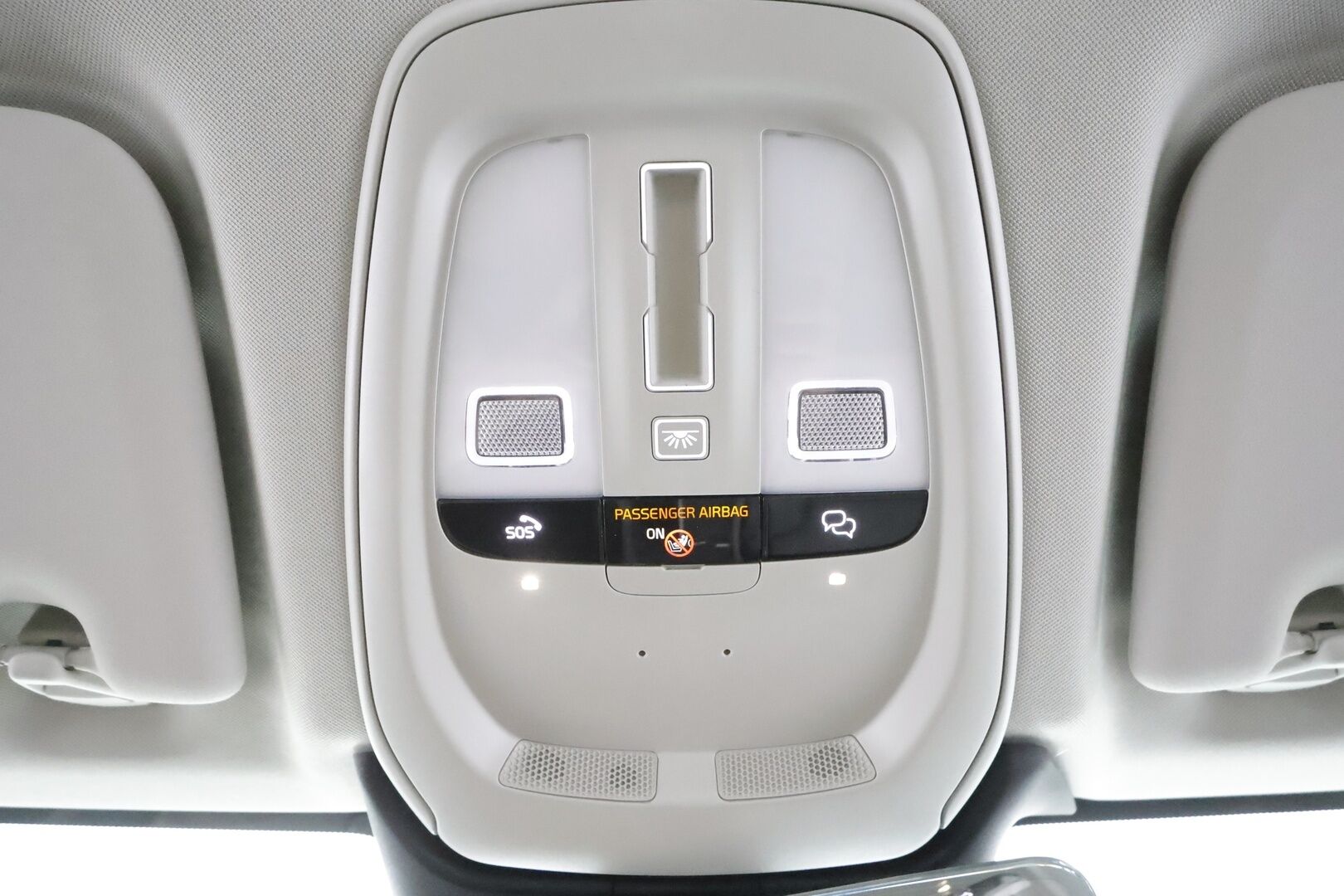Volvo XC60 2023 T8 AWD Long Range High Performance Plus Dark aut - | Pilot assist | Webasto | Koukku | Muistipenkit | Full-LED | High Performance audio | Sporttinahat | P.Kamera | Keyless | Apple&Android | 1.Om Suomi-auto | Kahdet Renkaat | Merkkihuollettu |