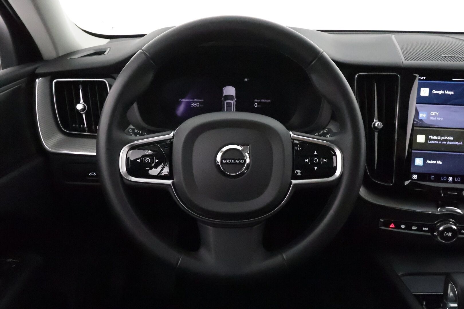 Volvo XC60 2023 T6 AWD Long Range Plus Dark aut **H&K / Panorama / Muistipenkit / Koukku / Adapt.vakkari / Full LED / Webasto** - 3,99 % KORKOTARJOUS TÄHÄN AUTOON - Suomi-auto / Merkkihuollettu / Musta nahkasisusta / KeylessGo / Navi / Facelift
