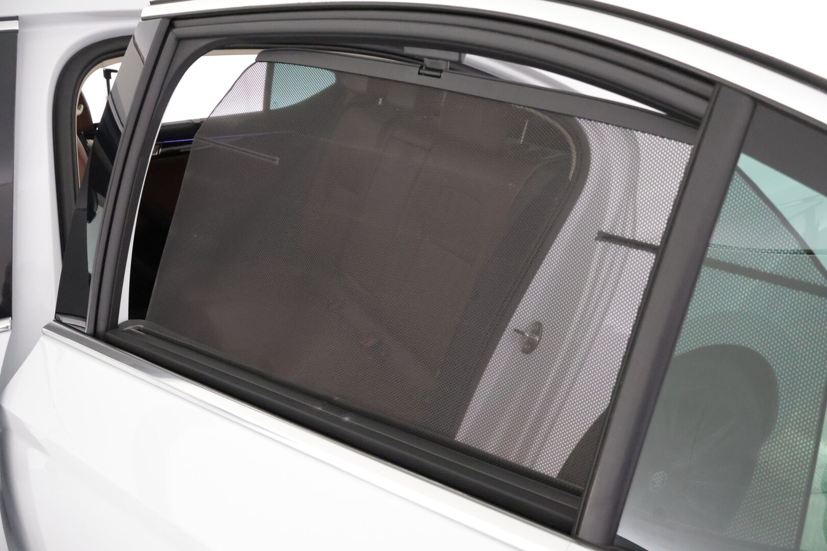 Skoda Superb 2023 1.4 TSI PHEV L&K iV BusinessLine DSG Autom. *Webasto / 360 Kamera / Keyless / Hierovat muistipenkit / Adapt. vakkari / Kattoikkuna / Canton / Lane assist / Blis / Navi* - 3,99 % KORKOTARJOUS TÄHÄN AUTOON 28.9. ASTI! - 