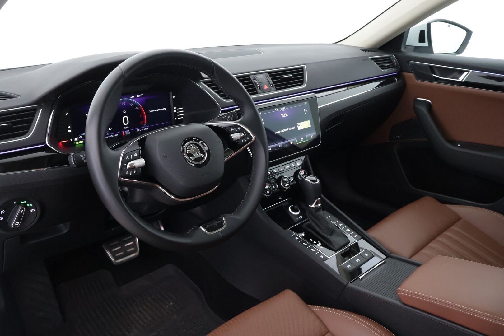 Skoda Superb 2023 1.4 TSI PHEV L&K iV BusinessLine DSG Autom. *Webasto / 360 Kamera / Keyless / Hierovat muistipenkit / Adapt. vakkari / Kattoikkuna / Canton / Lane assist / Blis / Navi* - 3,99 % KORKOTARJOUS TÄHÄN AUTOON 28.9. ASTI! - 