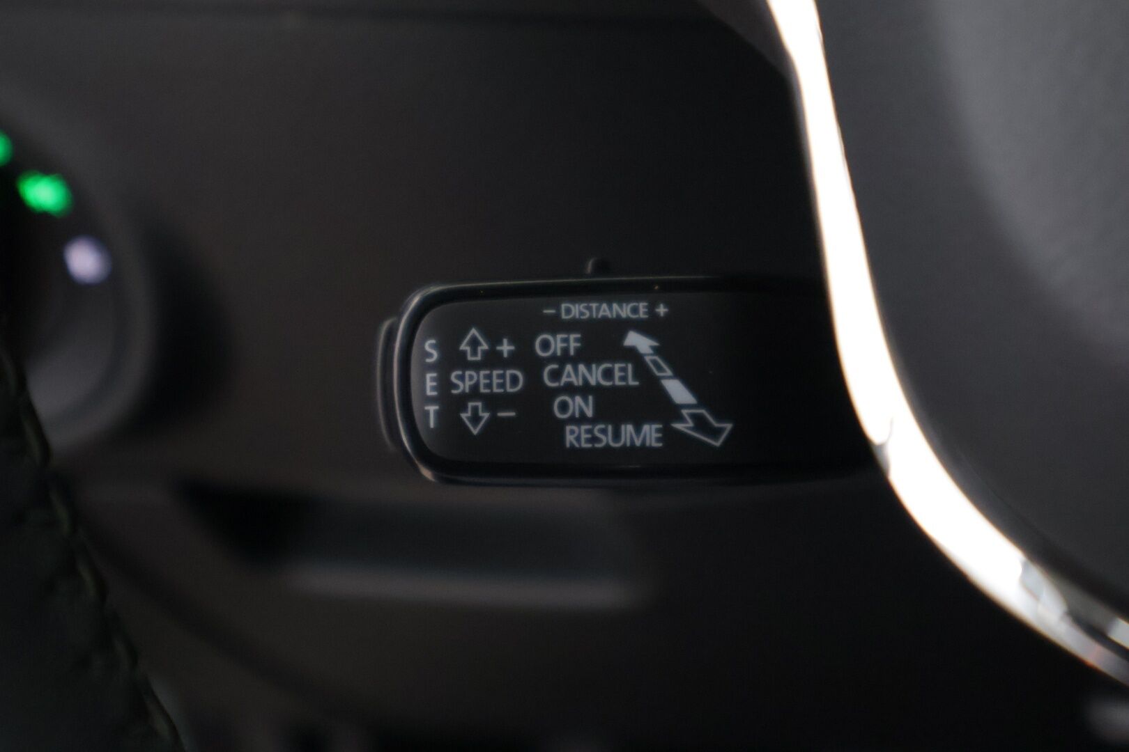 Skoda Superb 2023 1.4 TSI PHEV L&K iV BusinessLine DSG Autom. *Webasto / 360 Kamera / Keyless / Hierovat muistipenkit / Adapt. vakkari / Kattoikkuna / Canton / Lane assist / Blis / Navi* - 3,99 % KORKOTARJOUS TÄHÄN AUTOON 28.9. ASTI! - 