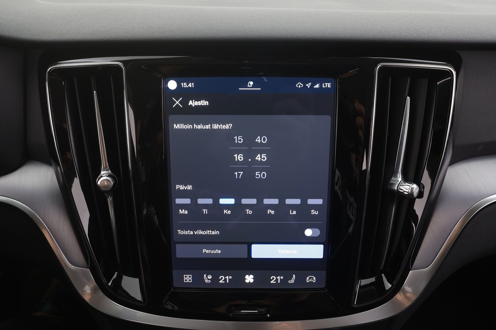 Volvo V60 2023 B3 MHEV Business Core DCT aut - | ACC | Webasto | Koukku | Full-LED | High Performance audio | P.Kamera | Osasähköt | Keyless | Apple&Android | 1.Om Suomi-auto | Kahdet Renkaat | Merkkihuollettu |
