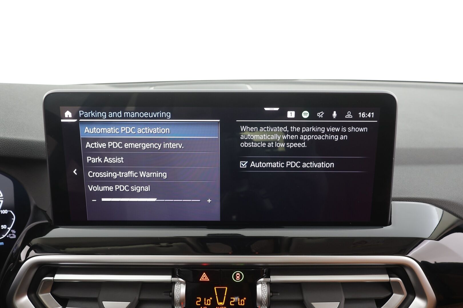 BMW X3 2023 G01 xDrive 30e A Charged Edition - | ACC | Koukku | Hifi | Panorama | P.Kamera | Sporttinahat | Kaistavahti | Navi | LED | 1.Om Suomi-auto | Kahdet renkaat aluvanteilla | Merkkihuollettu |